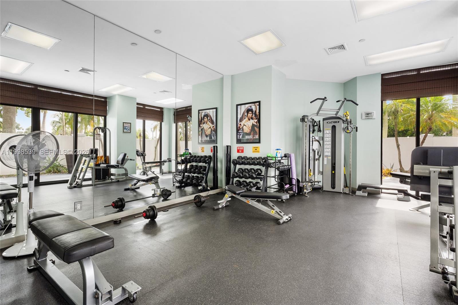 3598 Yacht Club Dr #601+DEN, Aventura FL 33180