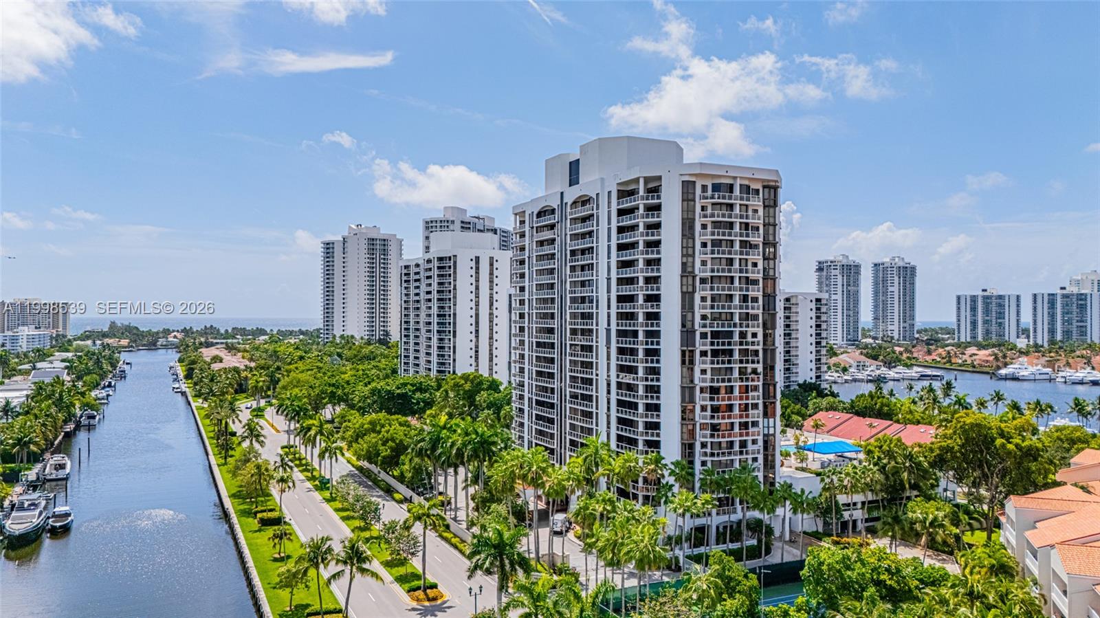 3598 Yacht Club Dr #601+DEN, Aventura FL 33180