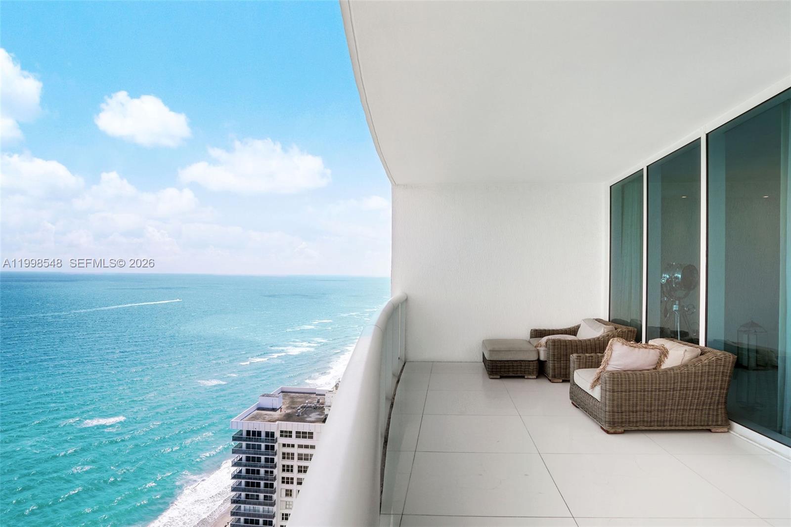 2711 S Ocean Dr #2803, Hollywood FL 33019