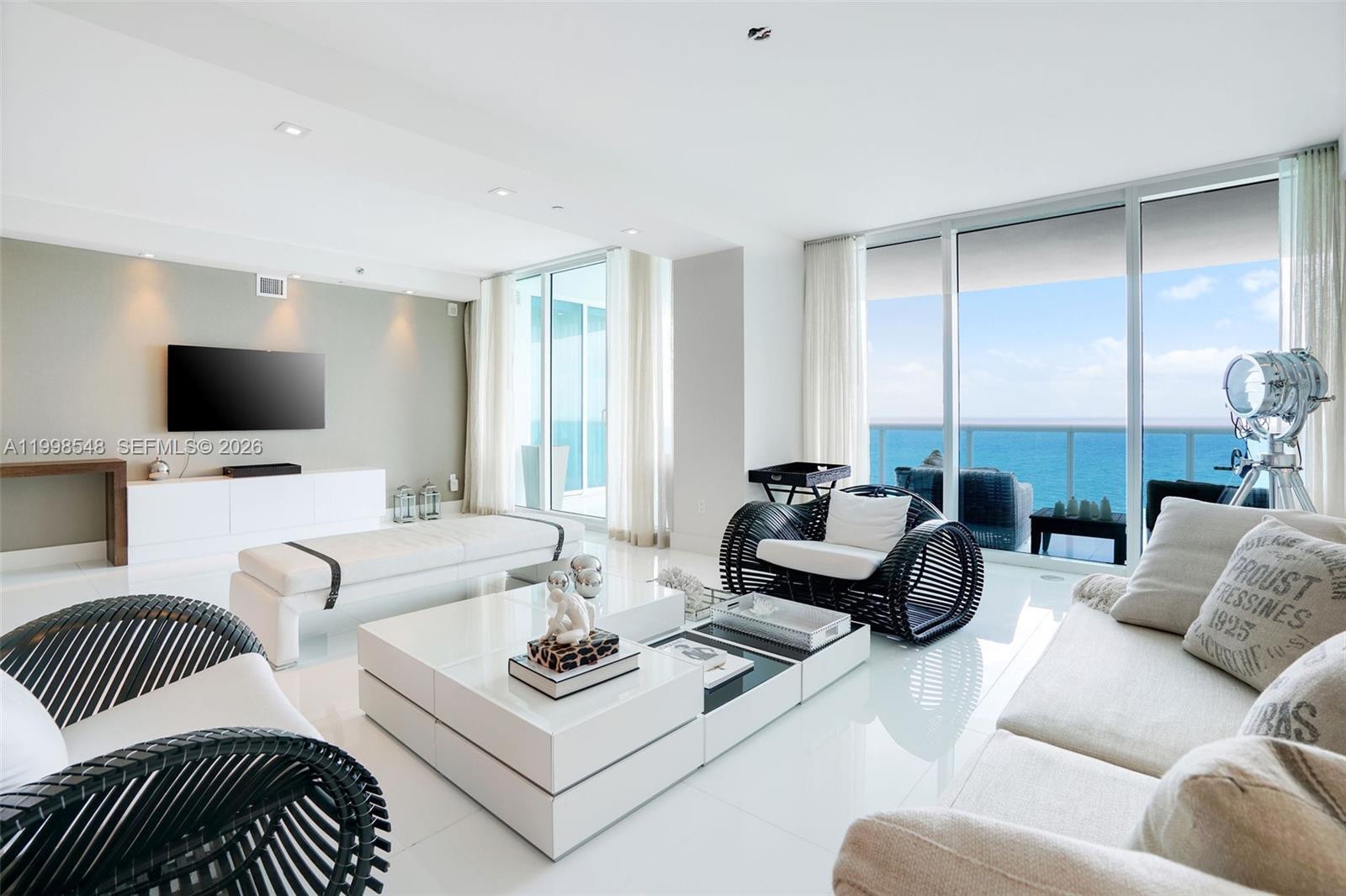 2711 S Ocean Dr #2803, Hollywood FL 33019