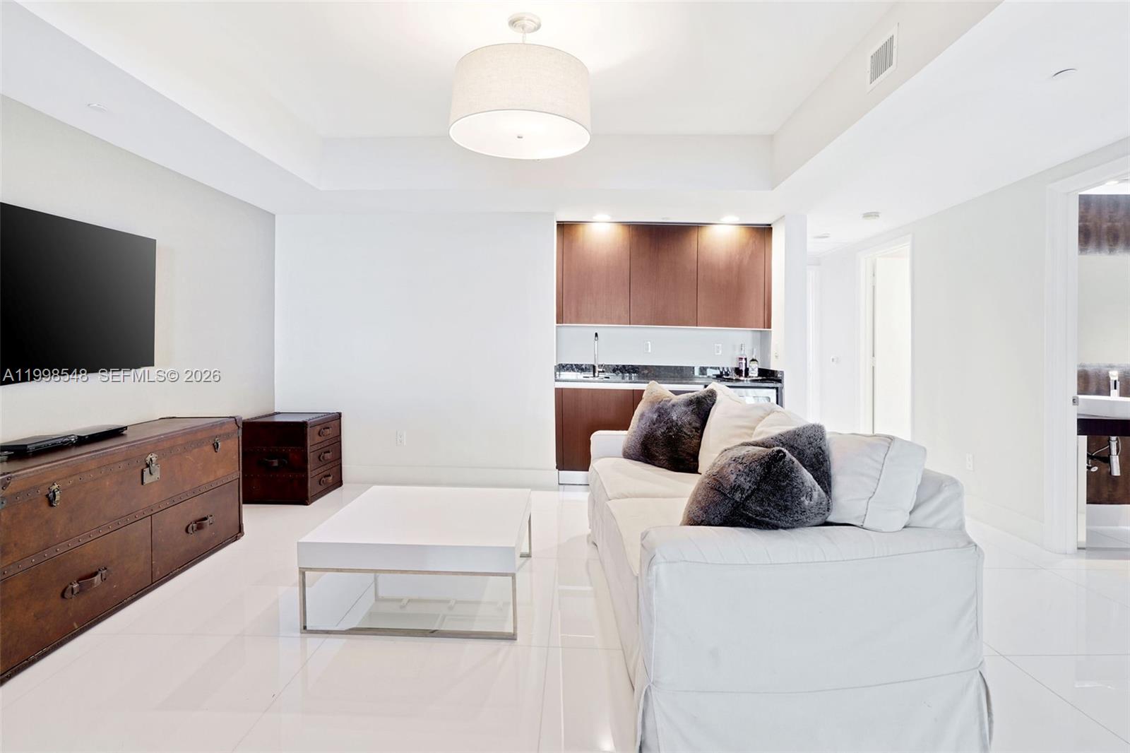 2711 S Ocean Dr #2803, Hollywood FL 33019