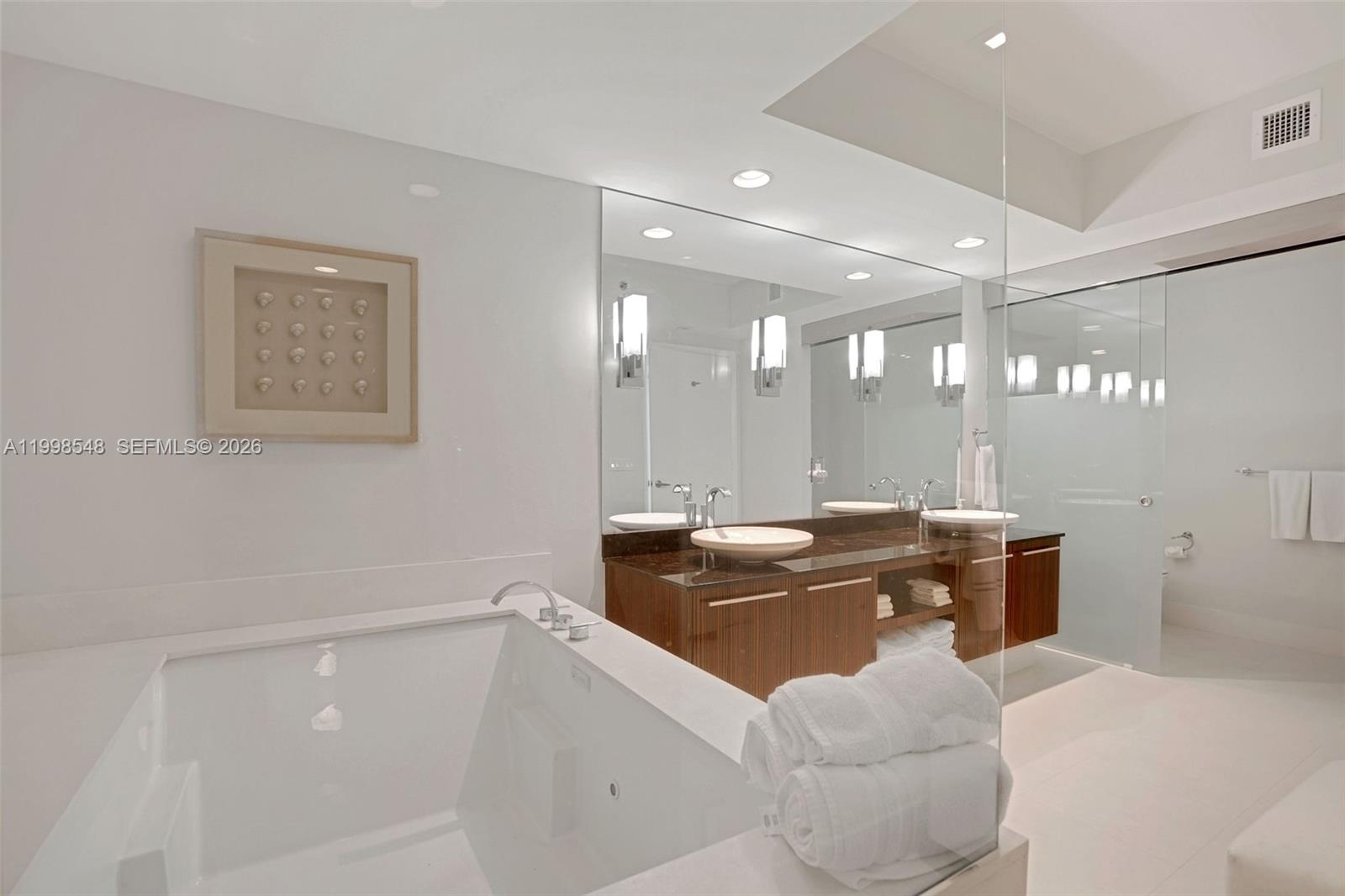 2711 S Ocean Dr #2803, Hollywood FL 33019