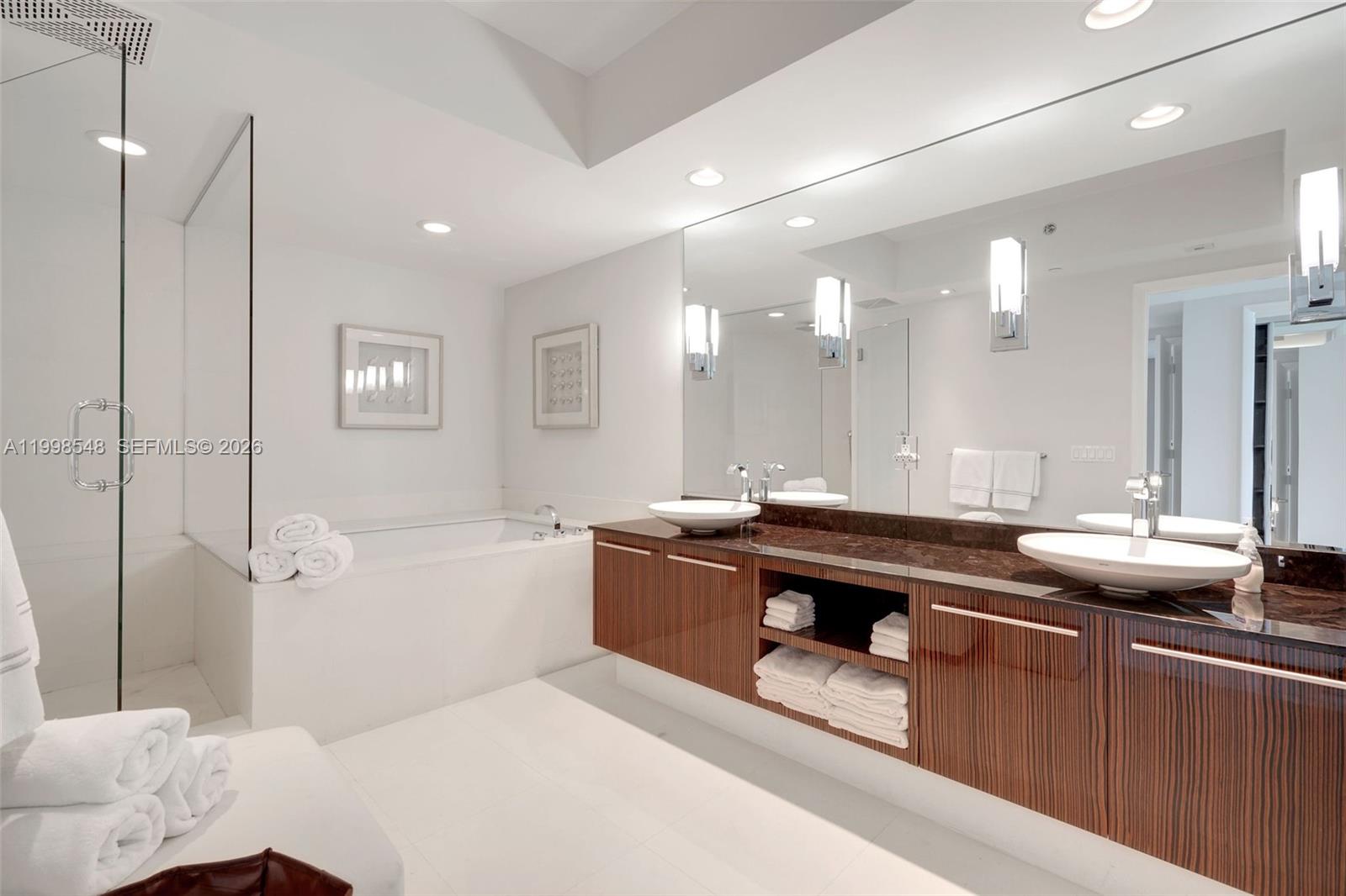 2711 S Ocean Dr #2803, Hollywood FL 33019
