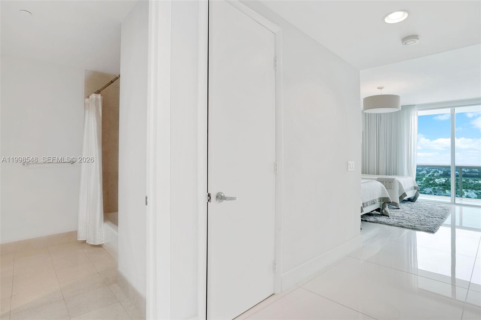 2711 S Ocean Dr #2803, Hollywood FL 33019
