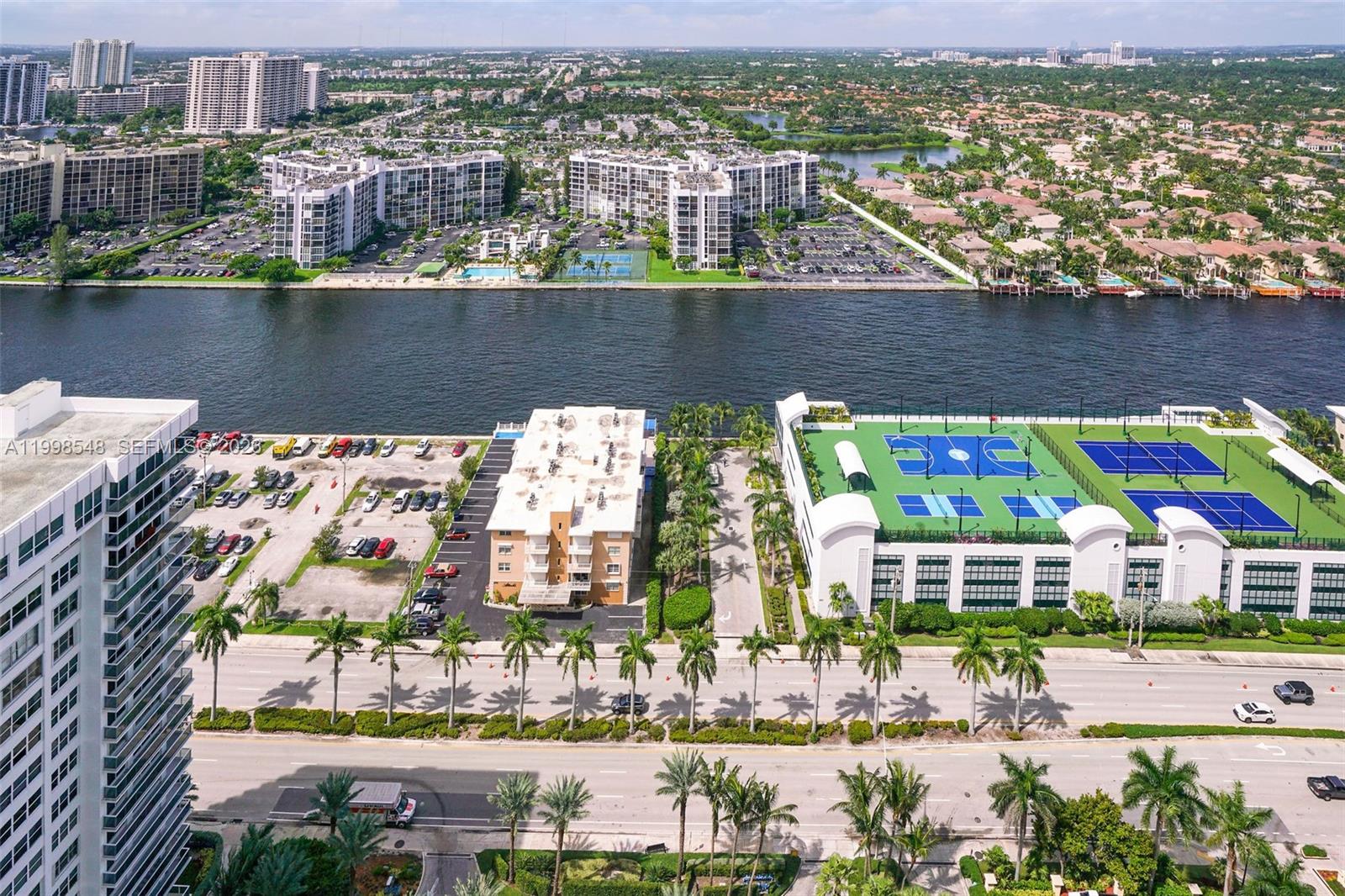 2711 S Ocean Dr #2803, Hollywood FL 33019