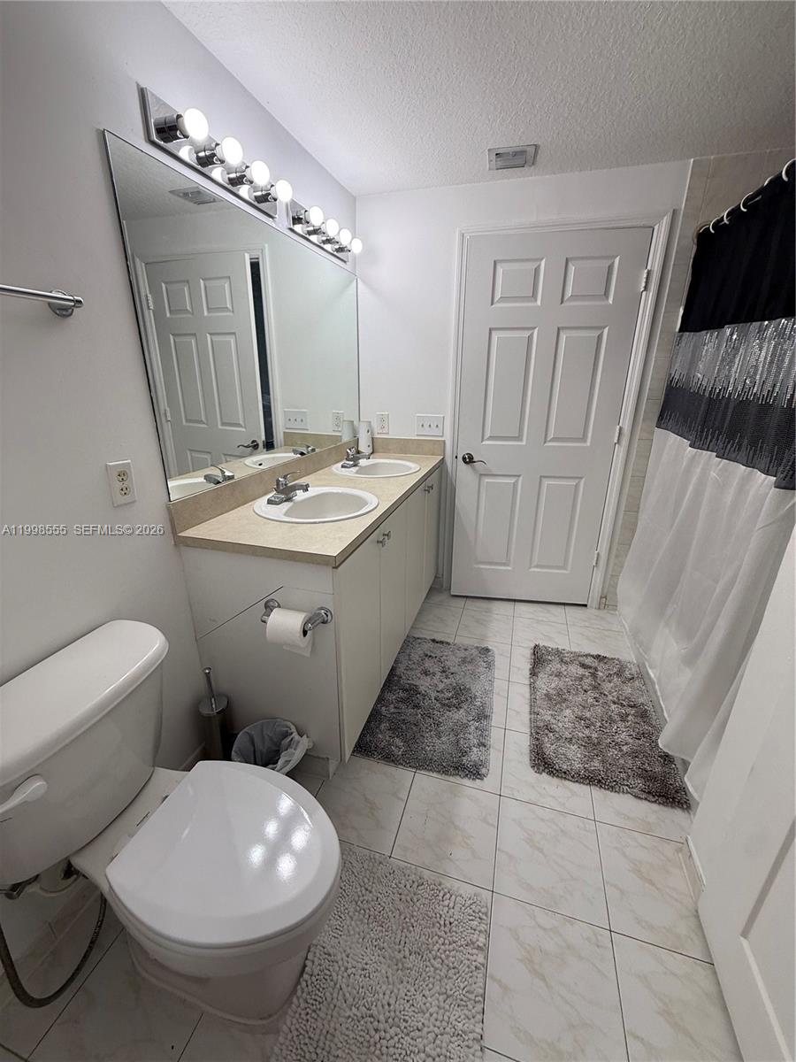 119 SW 6th Ave #405, Miami FL 33130