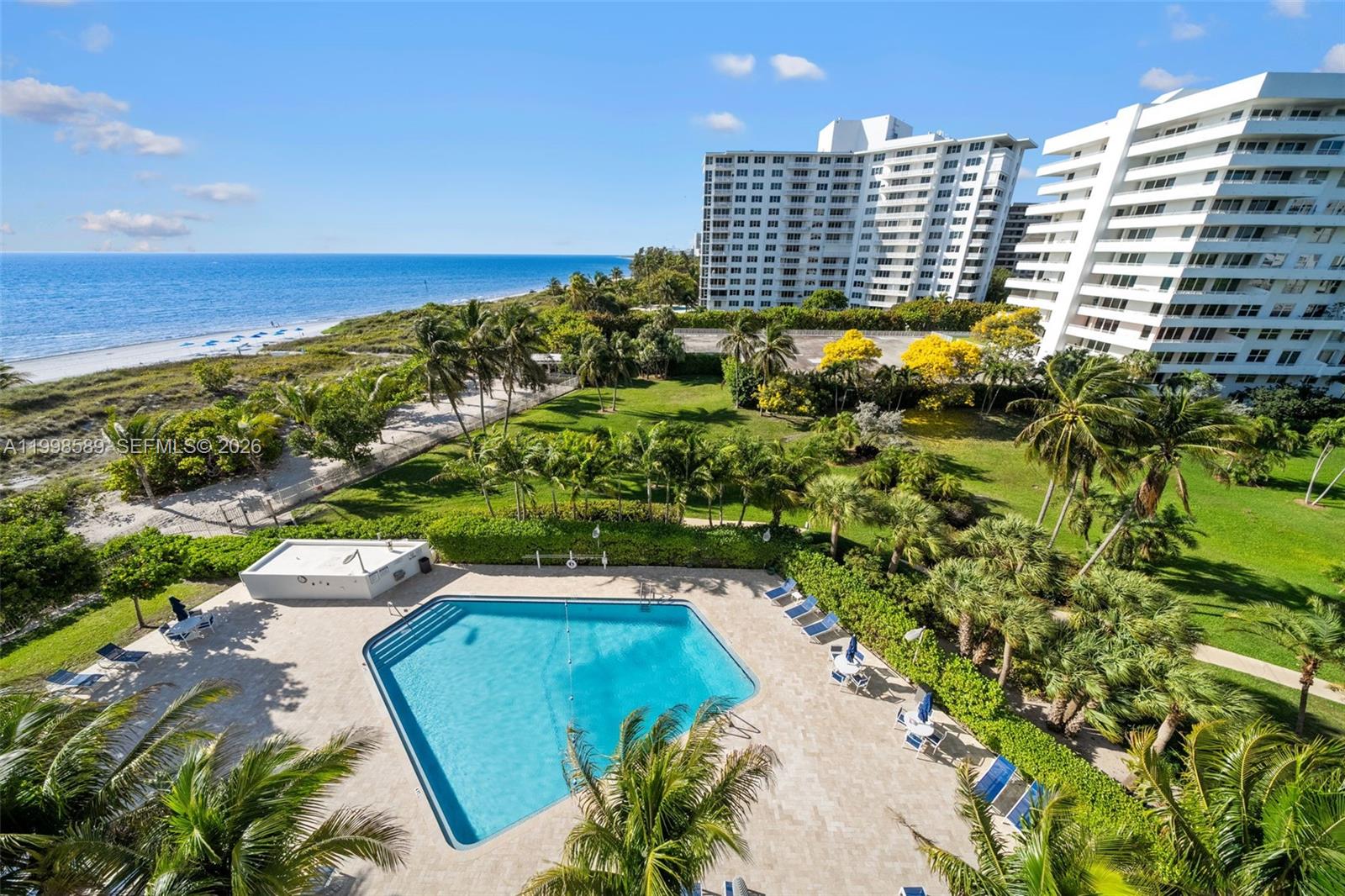 177 Ocean Lane Dr #703, Key Biscayne FL 33149