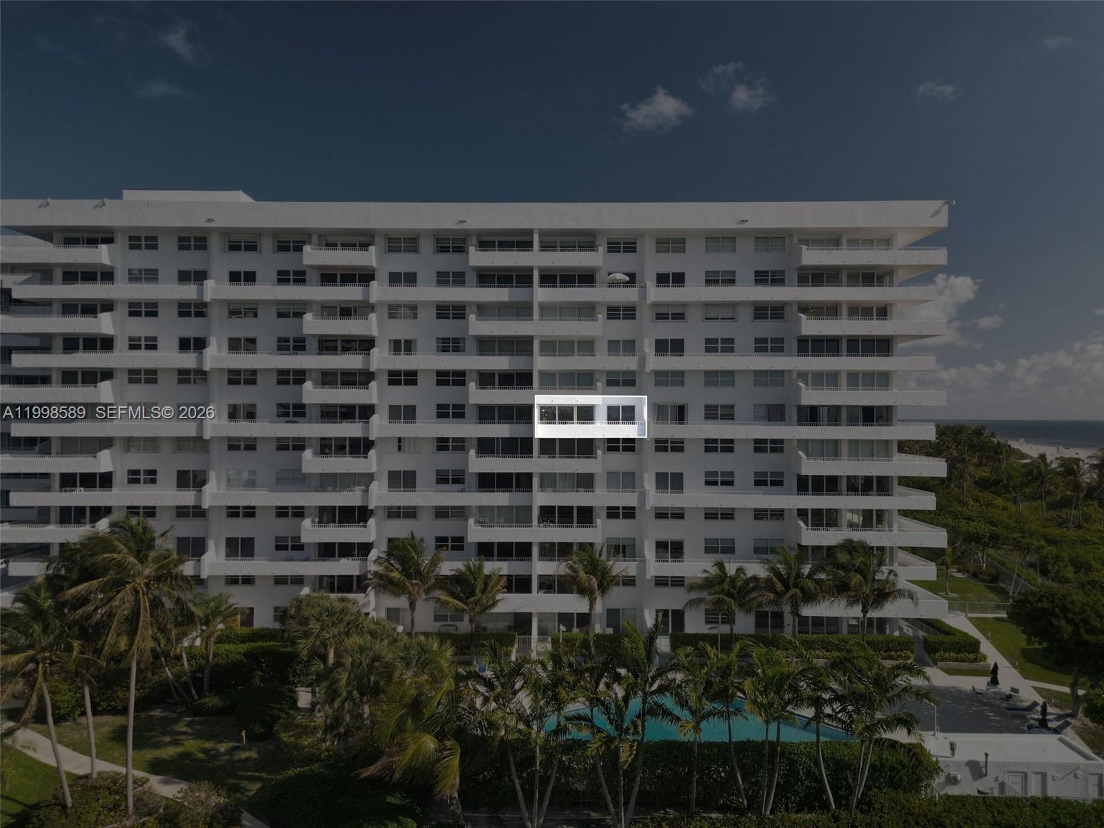 177 Ocean Lane Dr #703, Key Biscayne FL 33149