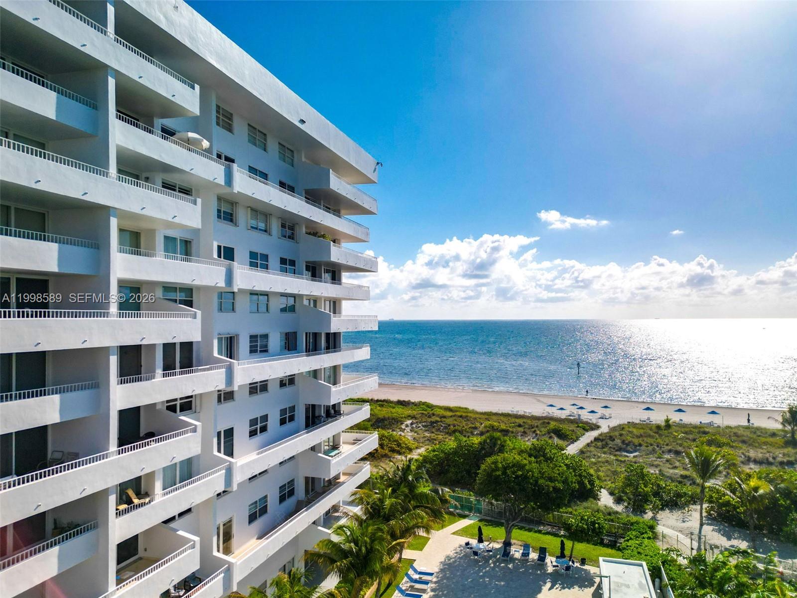 177 Ocean Lane Dr #703, Key Biscayne FL 33149