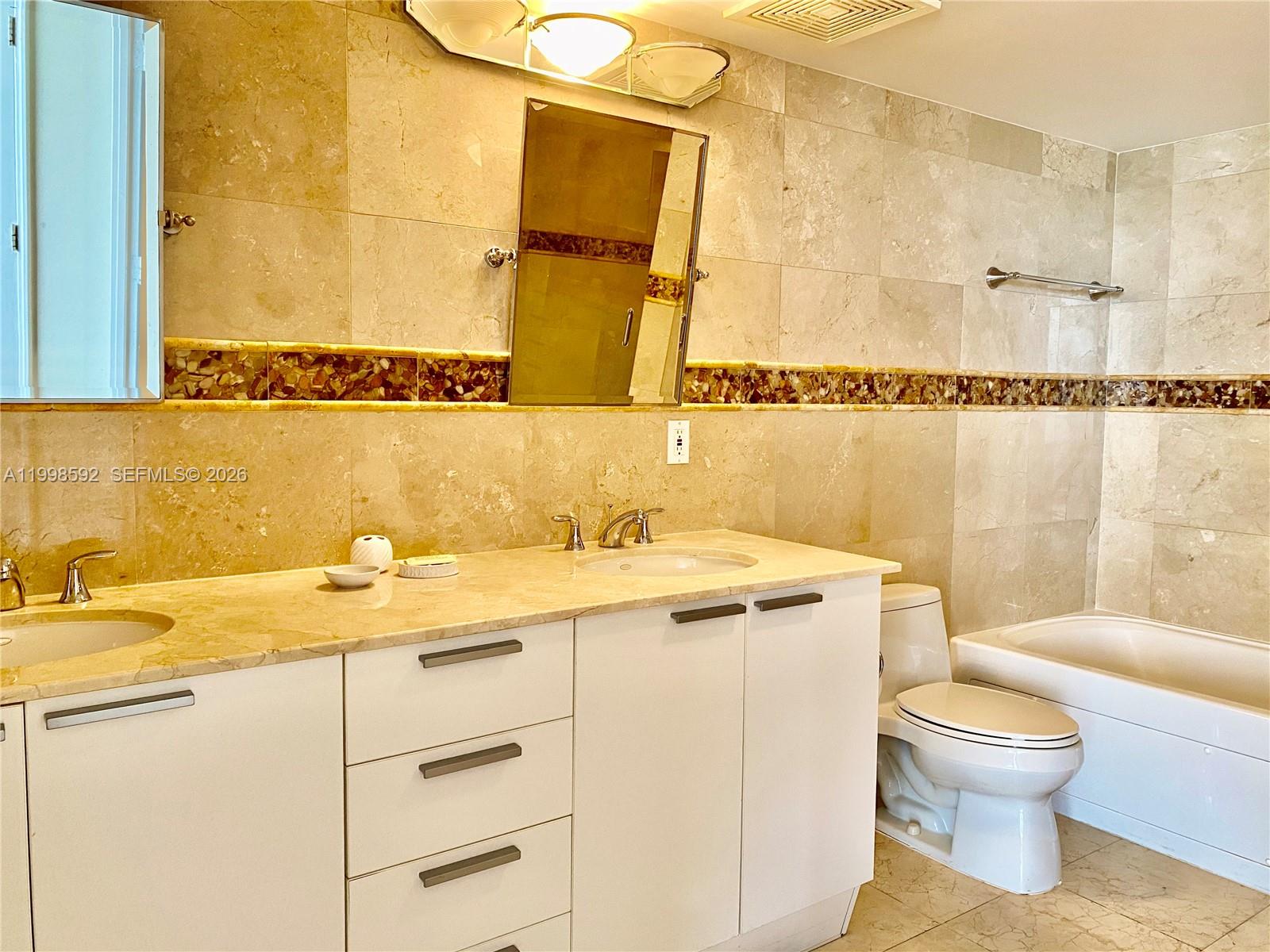 16699 Collins Ave #2510, Sunny Isles Beach FL 33160