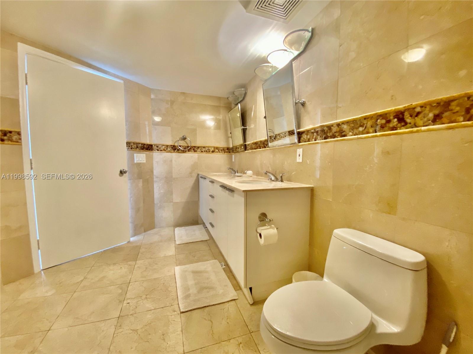 16699 Collins Ave #2510, Sunny Isles Beach FL 33160
