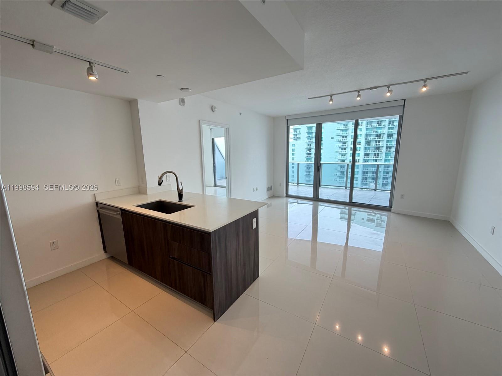488 NE 18th St #4005, Miami FL 33132