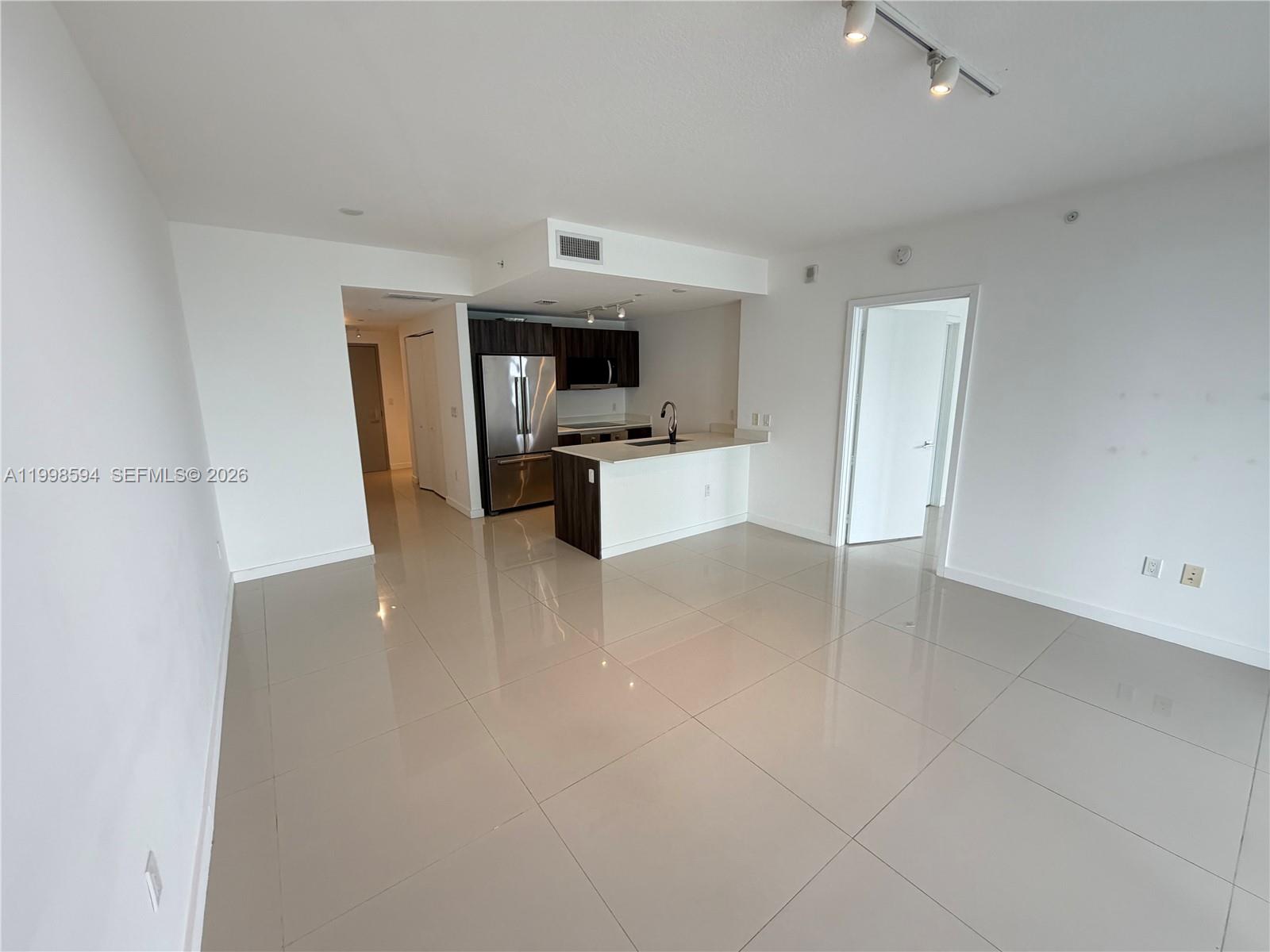 488 NE 18th St #4005, Miami FL 33132