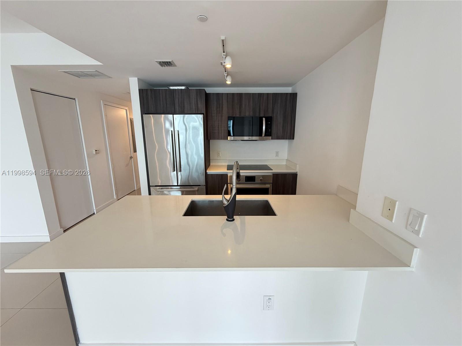 488 NE 18th St #4005, Miami FL 33132