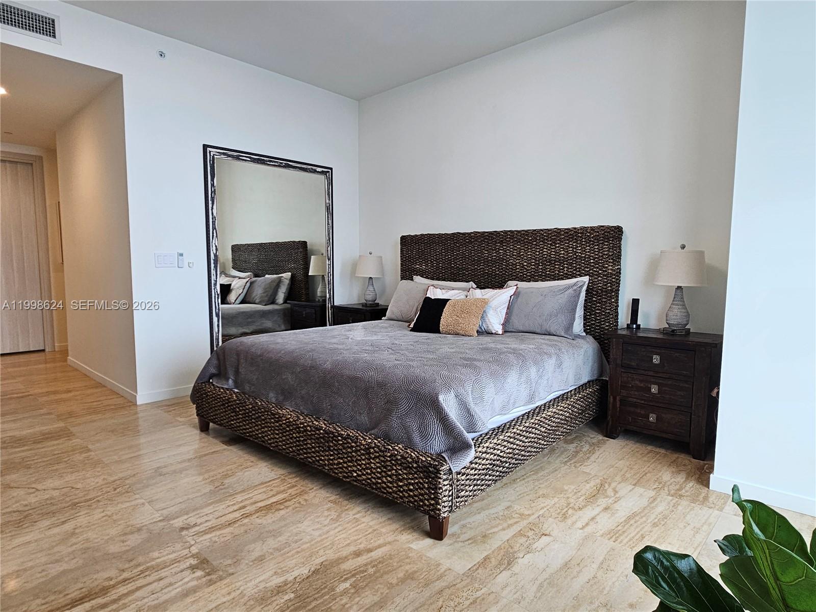 1000 Brickell Plz #PH5503, Miami FL 33131