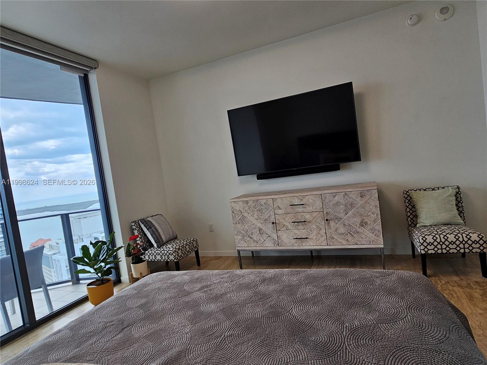 1000 Brickell Plz #PH5503, Miami FL 33131