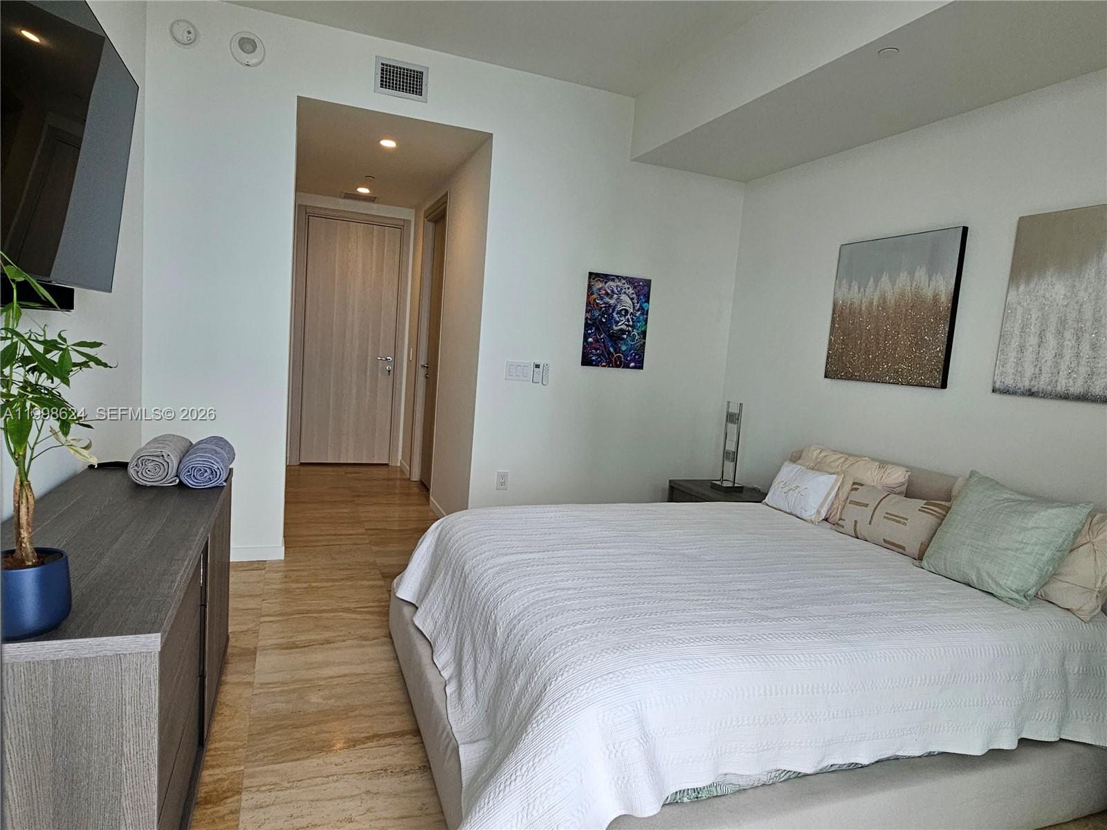 1000 Brickell Plz #PH5503, Miami FL 33131