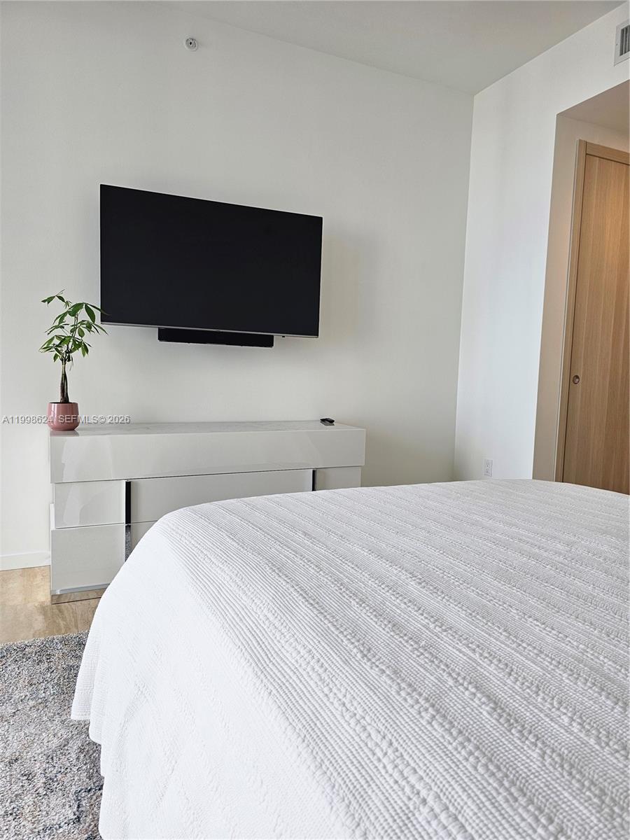 1000 Brickell Plz #PH5503, Miami FL 33131