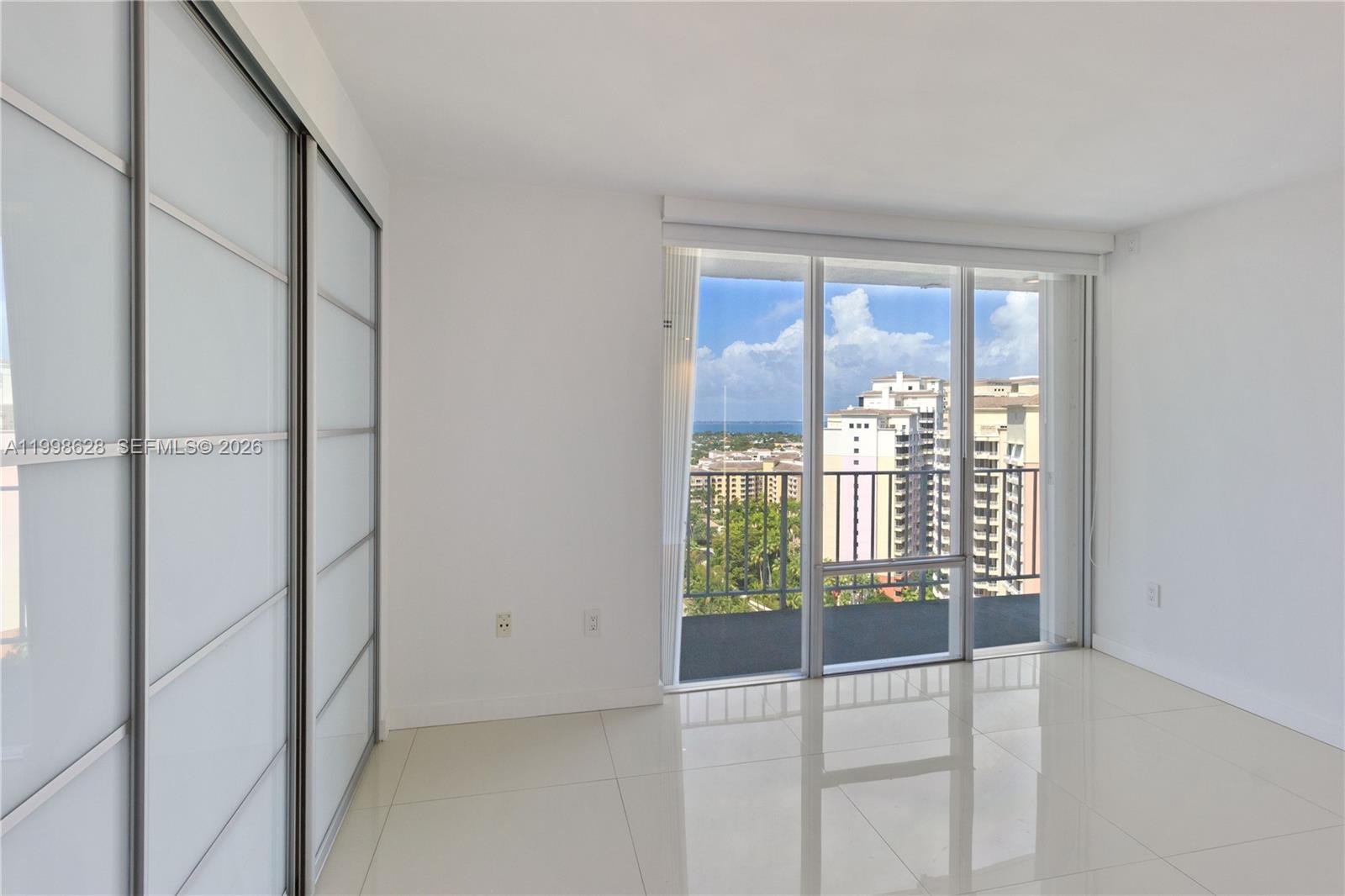 881 Ocean Dr #18F, Key Biscayne FL 33149