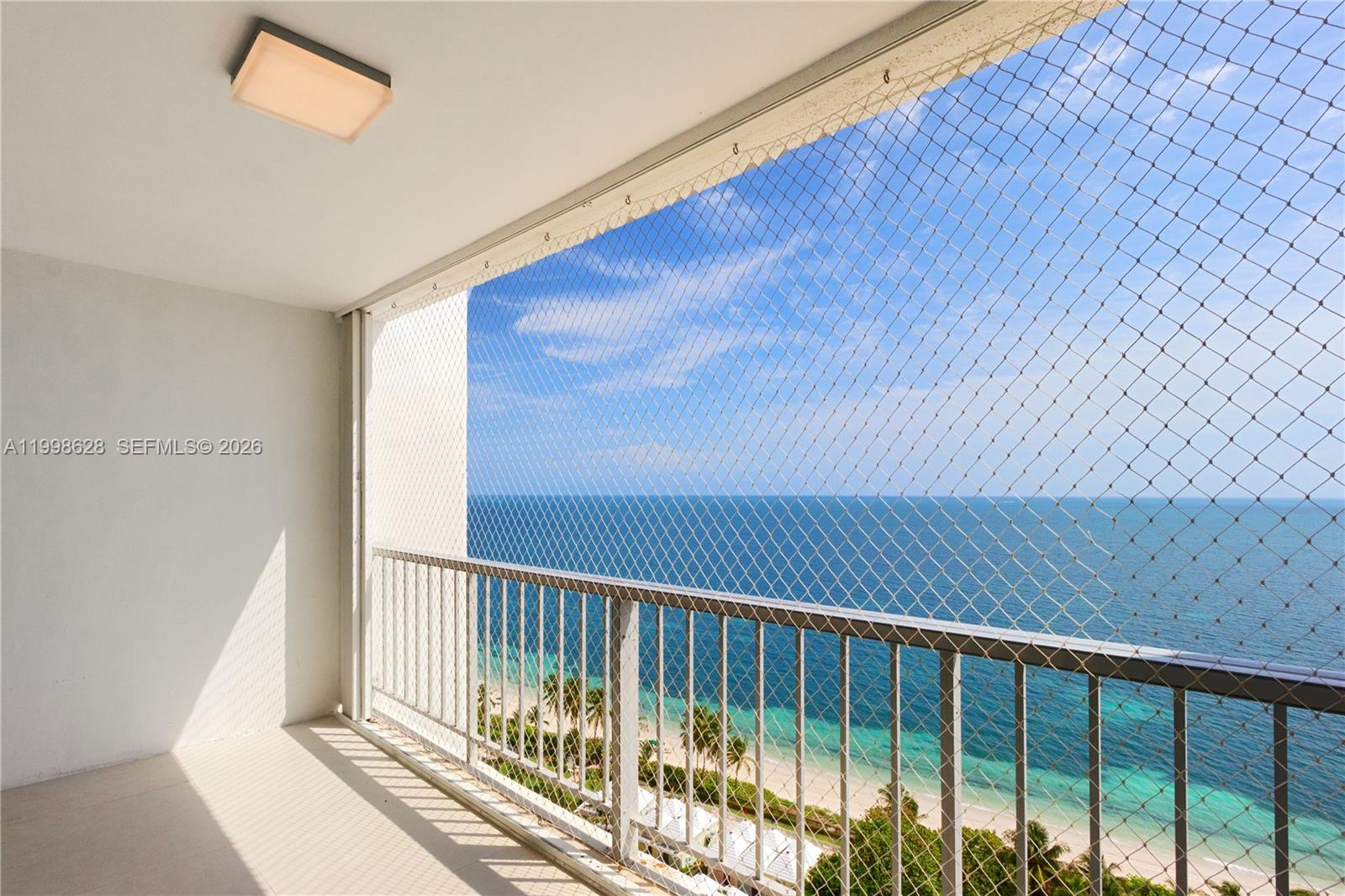 881 Ocean Dr #18F, Key Biscayne FL 33149