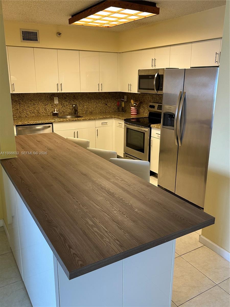 3530 Mystic Pointe Dr #2607, Aventura FL 33180
