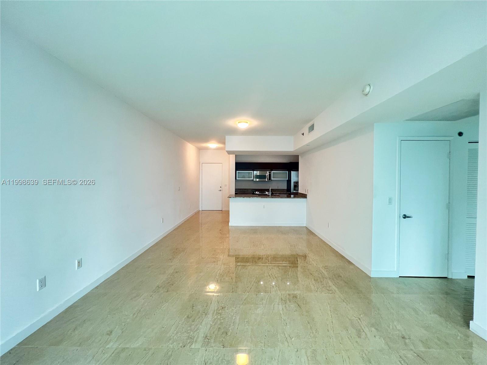 950 Brickell Bay Dr #2801, Miami FL 33131