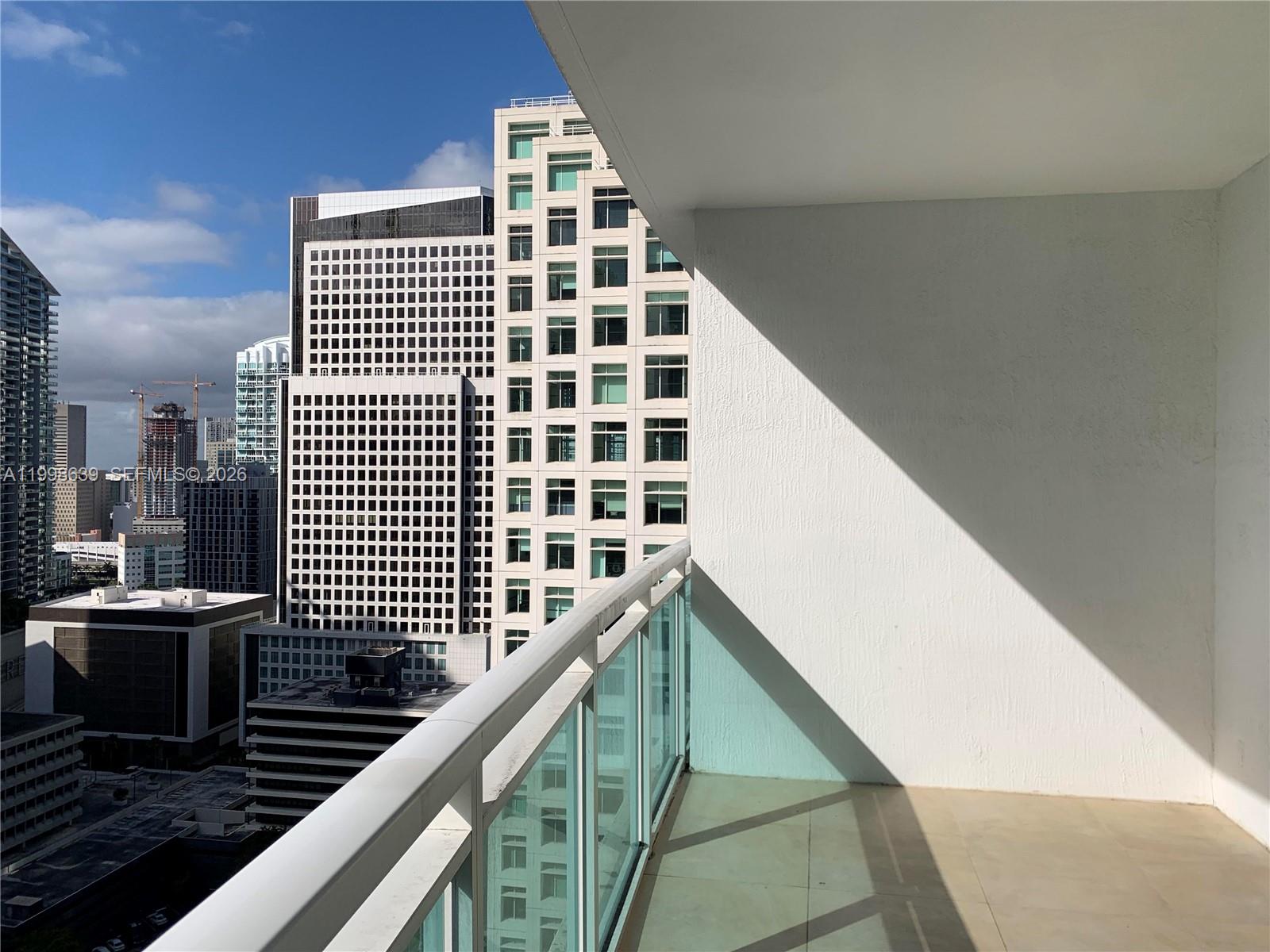 950 Brickell Bay Dr #2801, Miami FL 33131