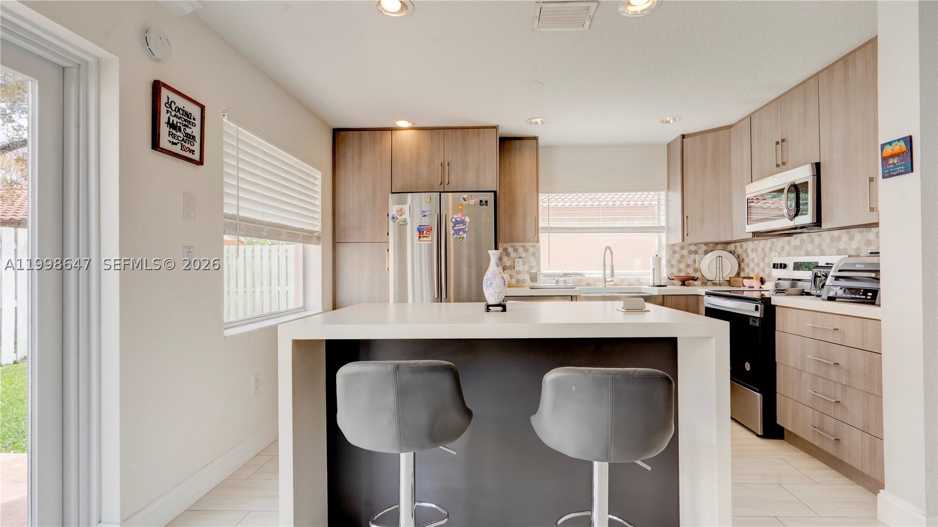 1237 NW 125th Ter, Sunrise FL 33323