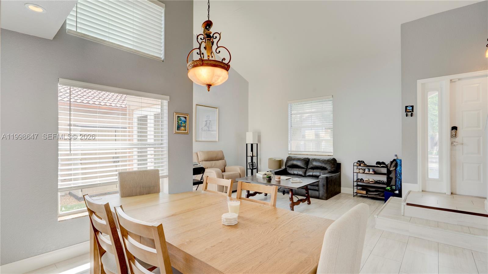 1237 NW 125th Ter, Sunrise FL 33323
