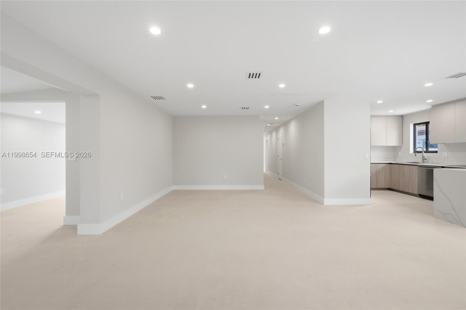 6332 SW 28th St, Miami FL 33155