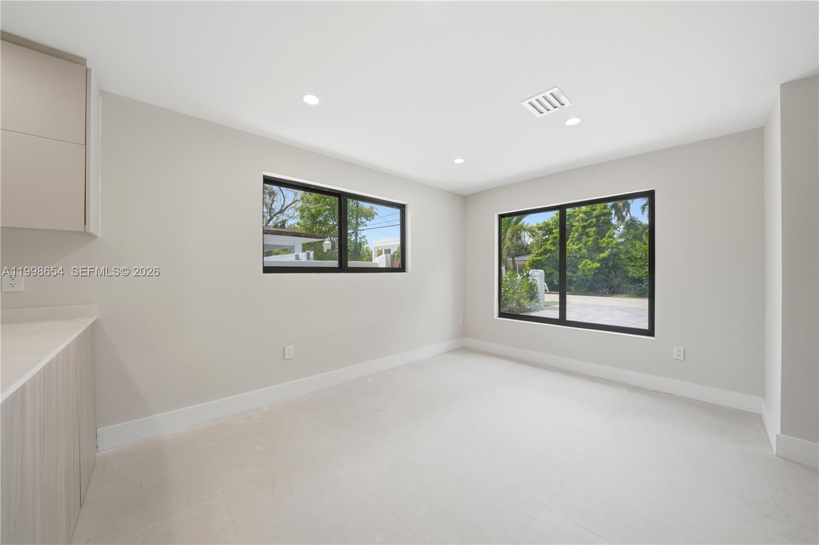 6332 SW 28th St, Miami FL 33155