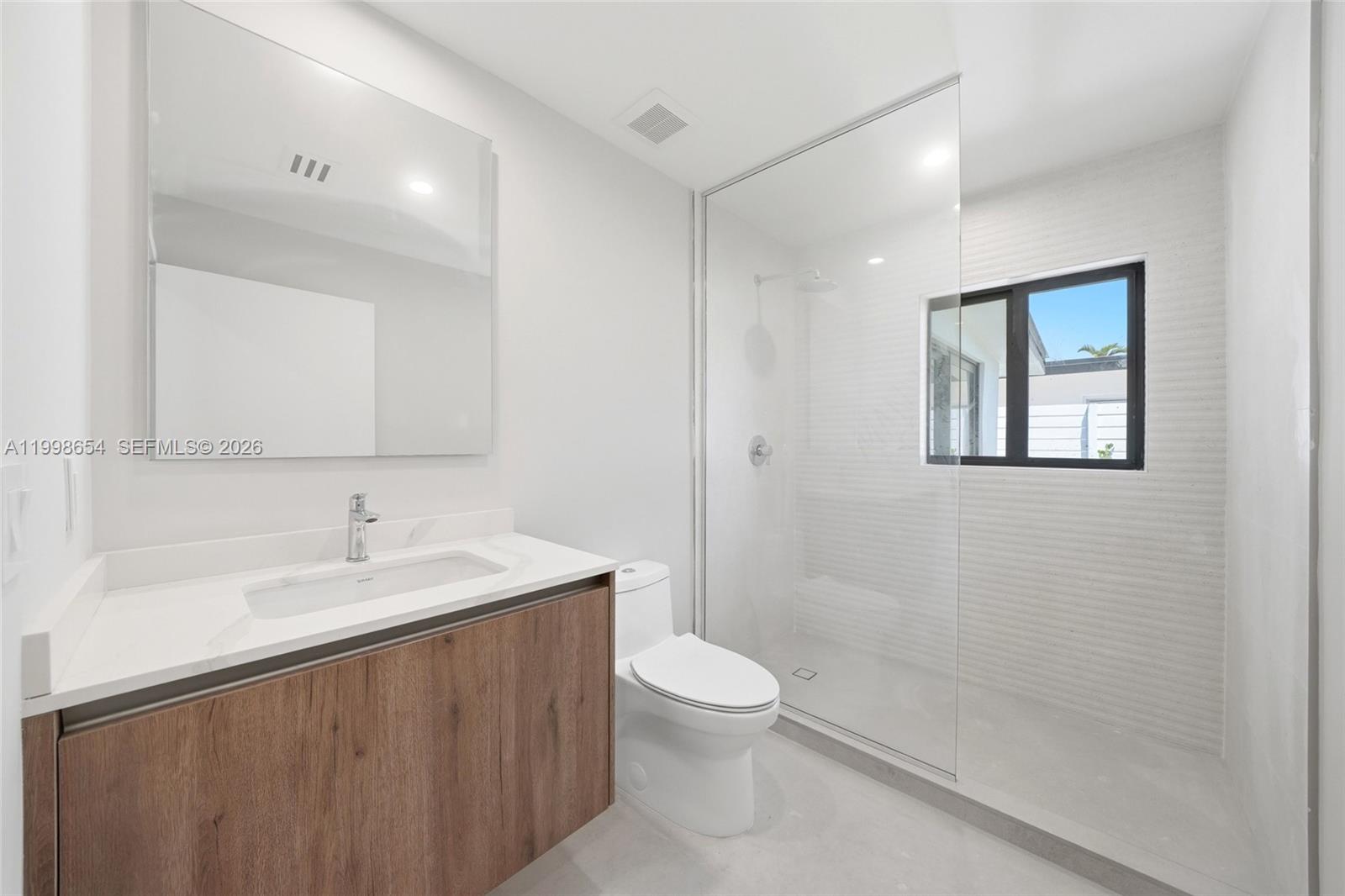 6332 SW 28th St, Miami FL 33155
