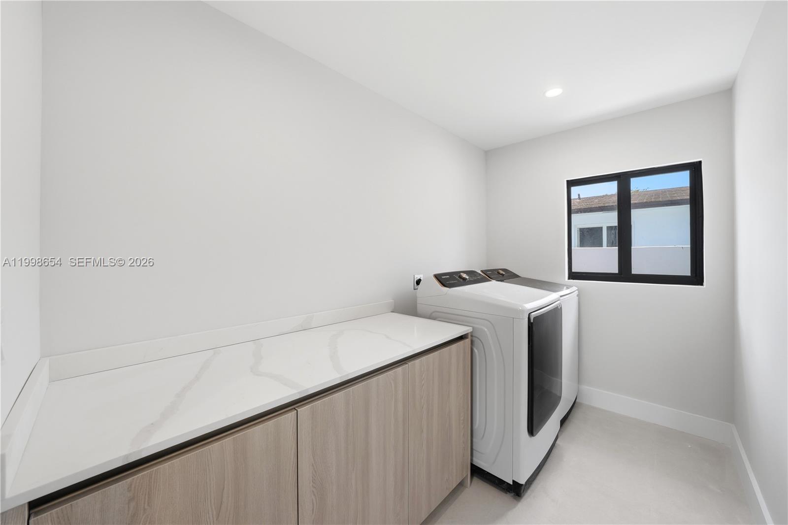 6332 SW 28th St, Miami FL 33155