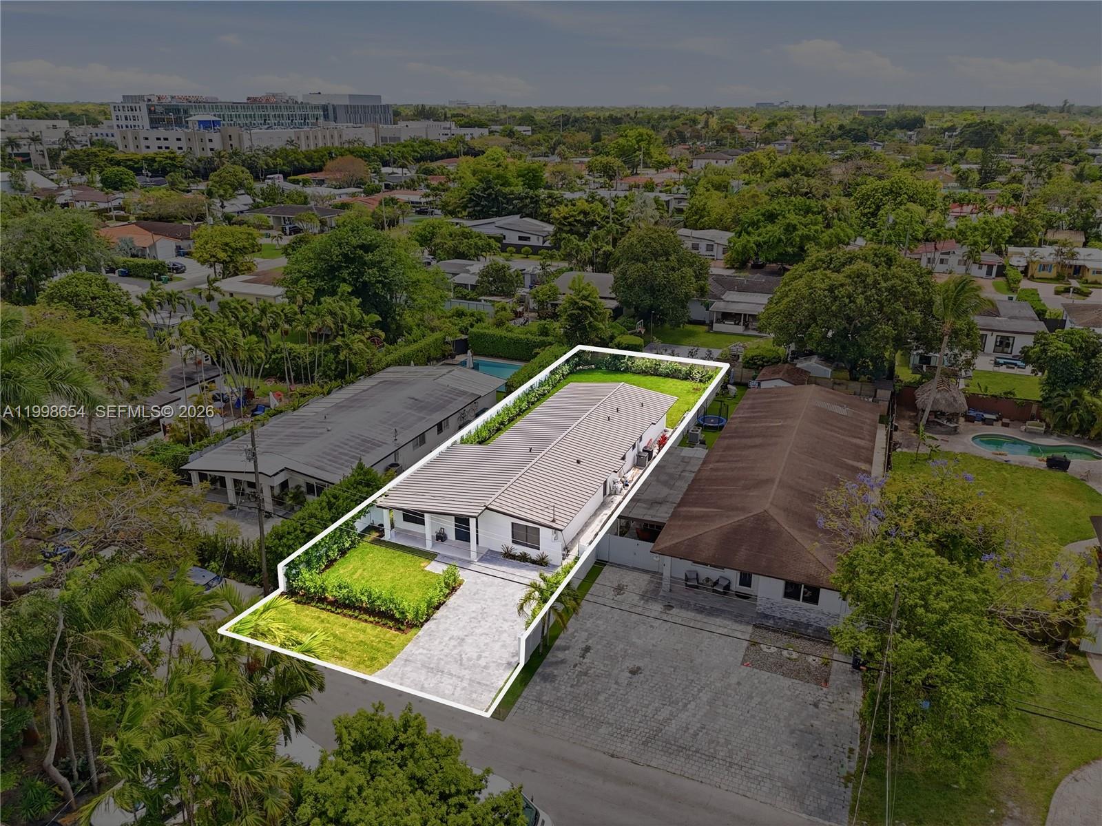 6332 SW 28th St, Miami FL 33155