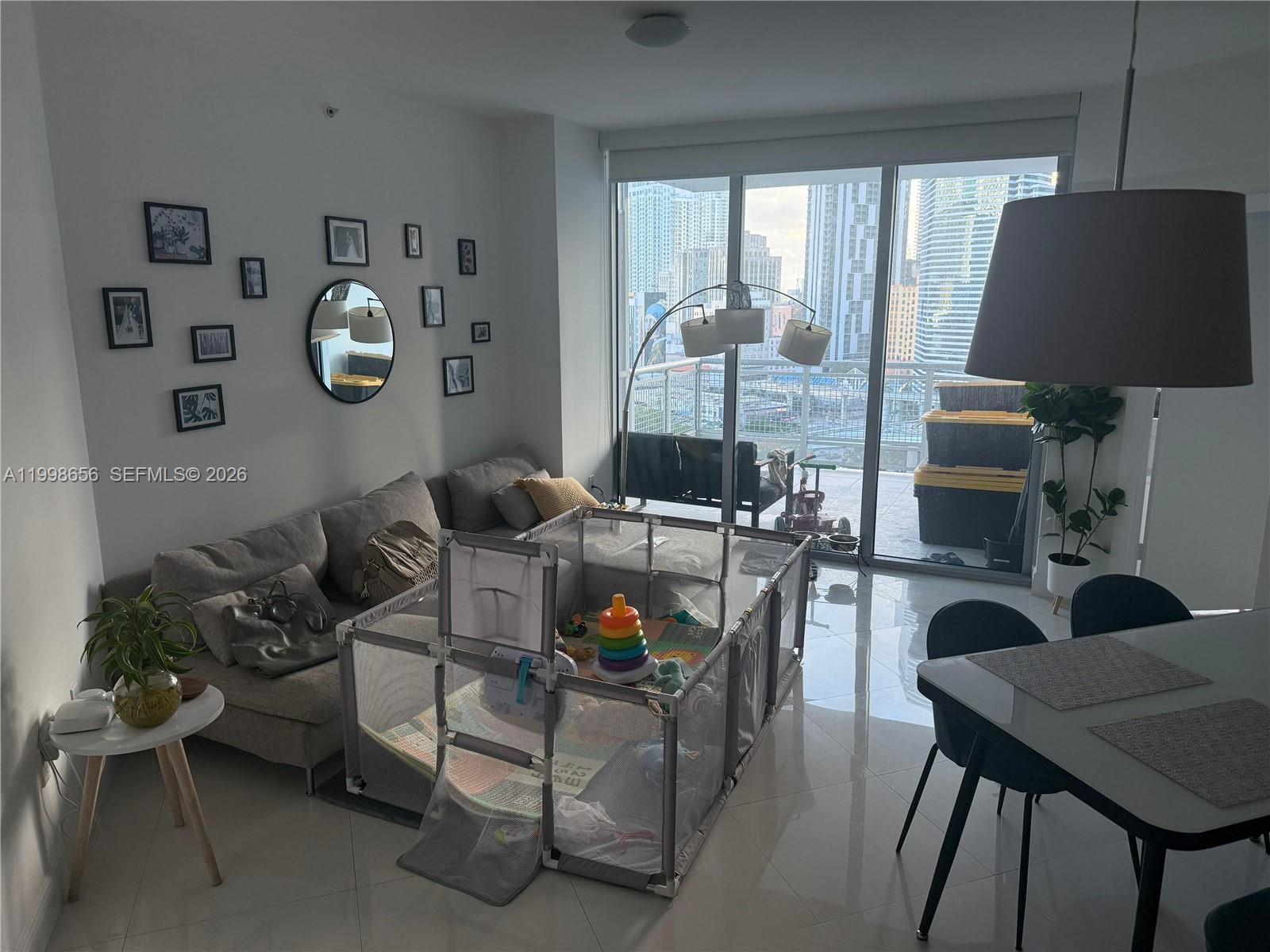 350 S Miami Ave #1605, Miami FL 33130