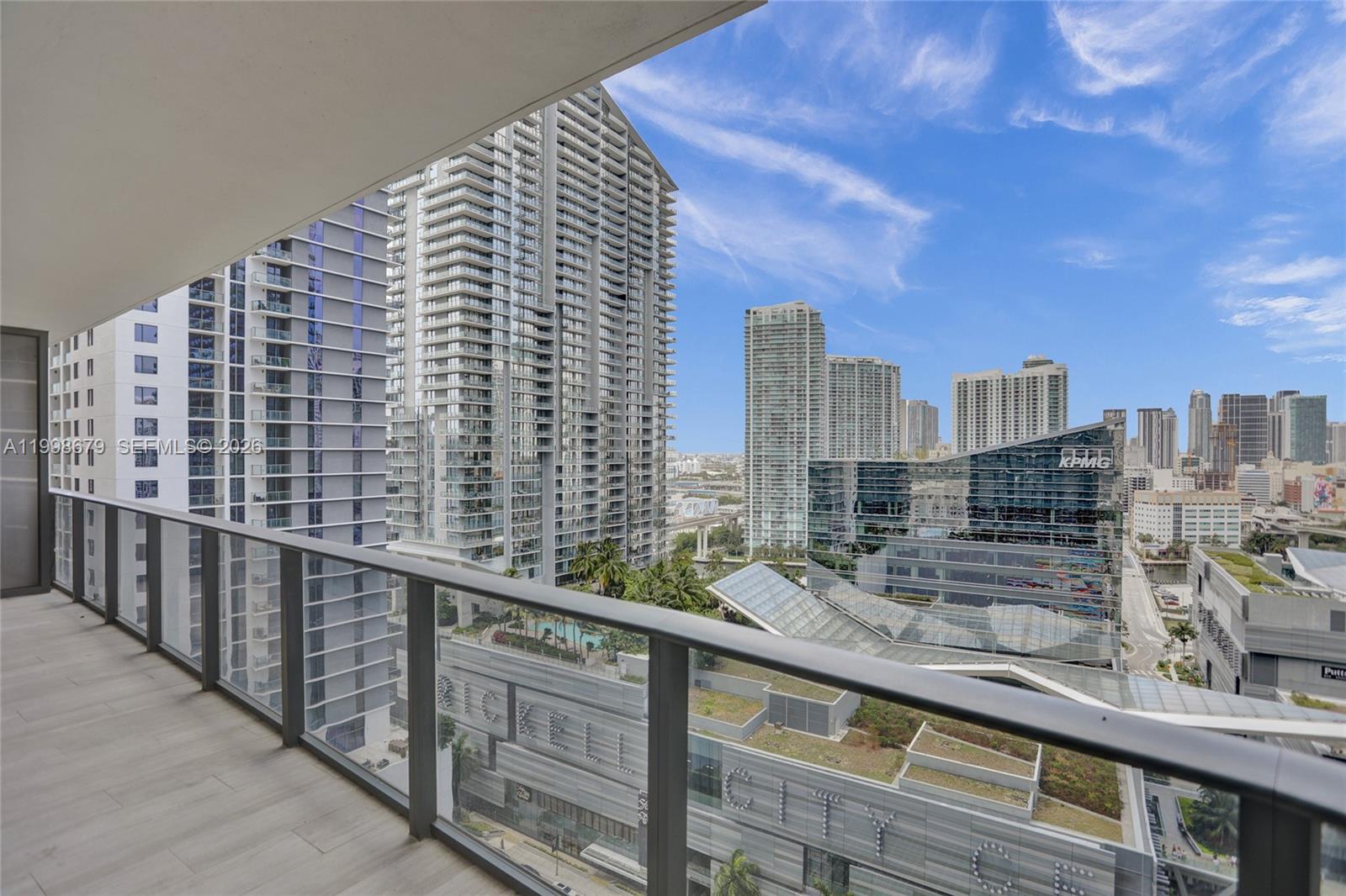 45 SW 9th St #2001, Miami FL 33130