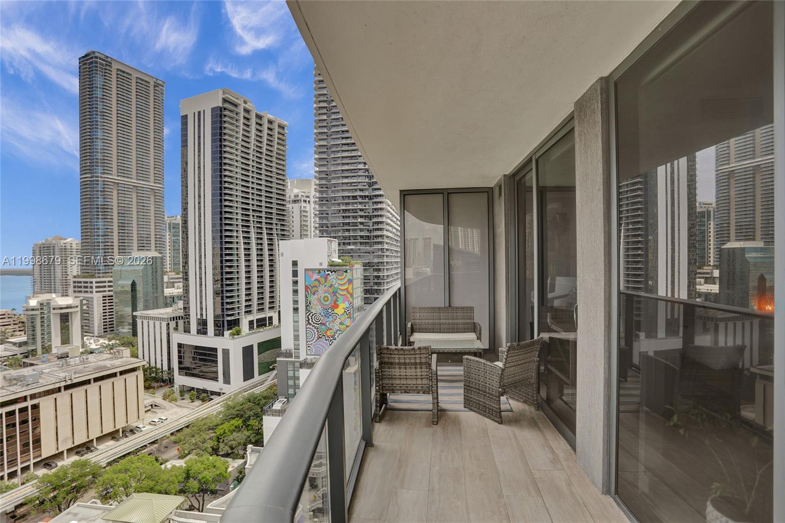 45 SW 9th St #2001, Miami FL 33130