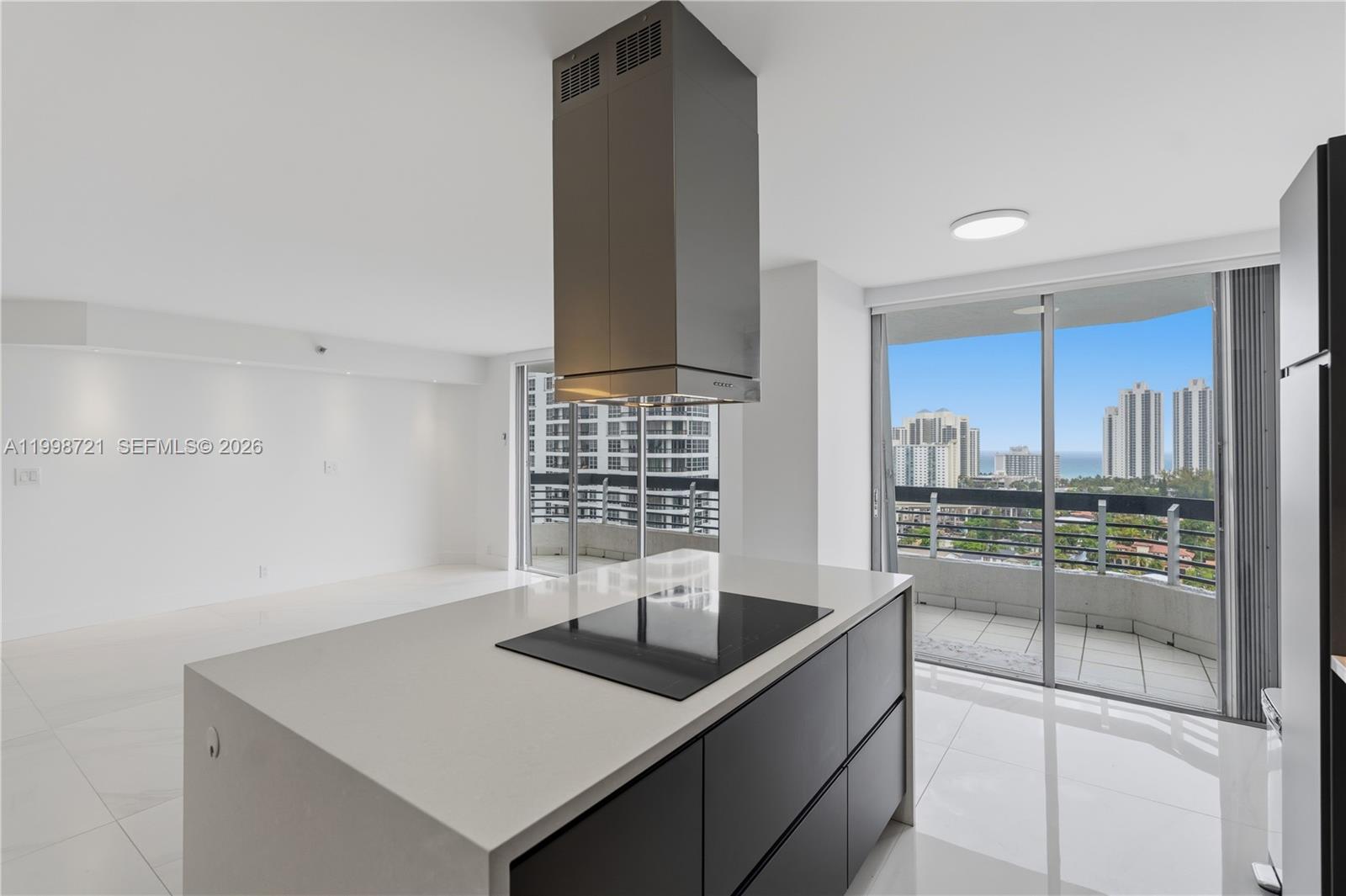 19101 NE 36th Ct #1811, Aventura FL 33180