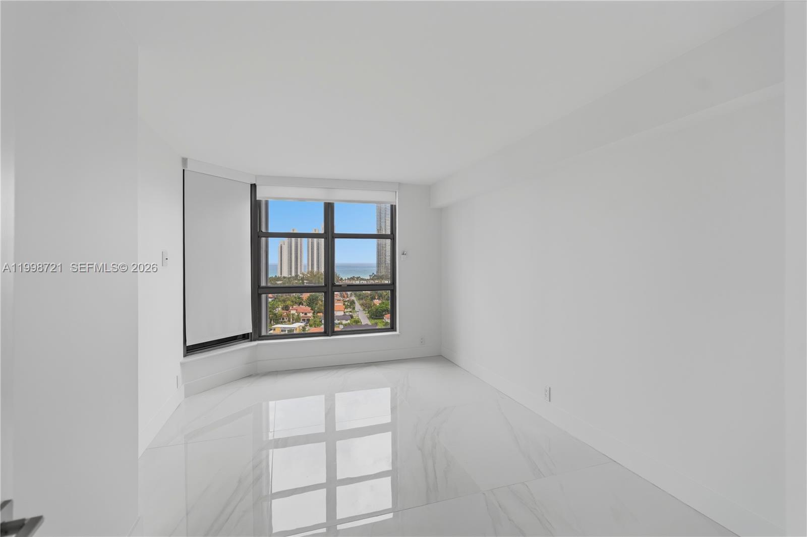 19101 NE 36th Ct #1811, Aventura FL 33180