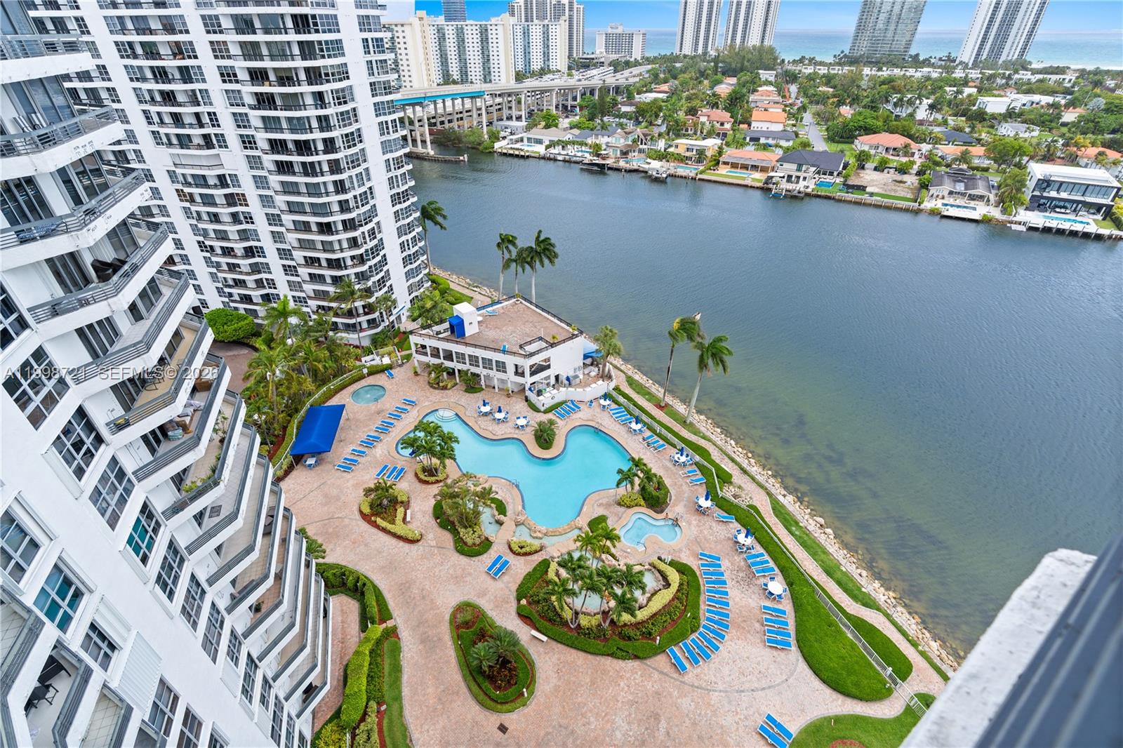 19101 NE 36th Ct #1811, Aventura FL 33180