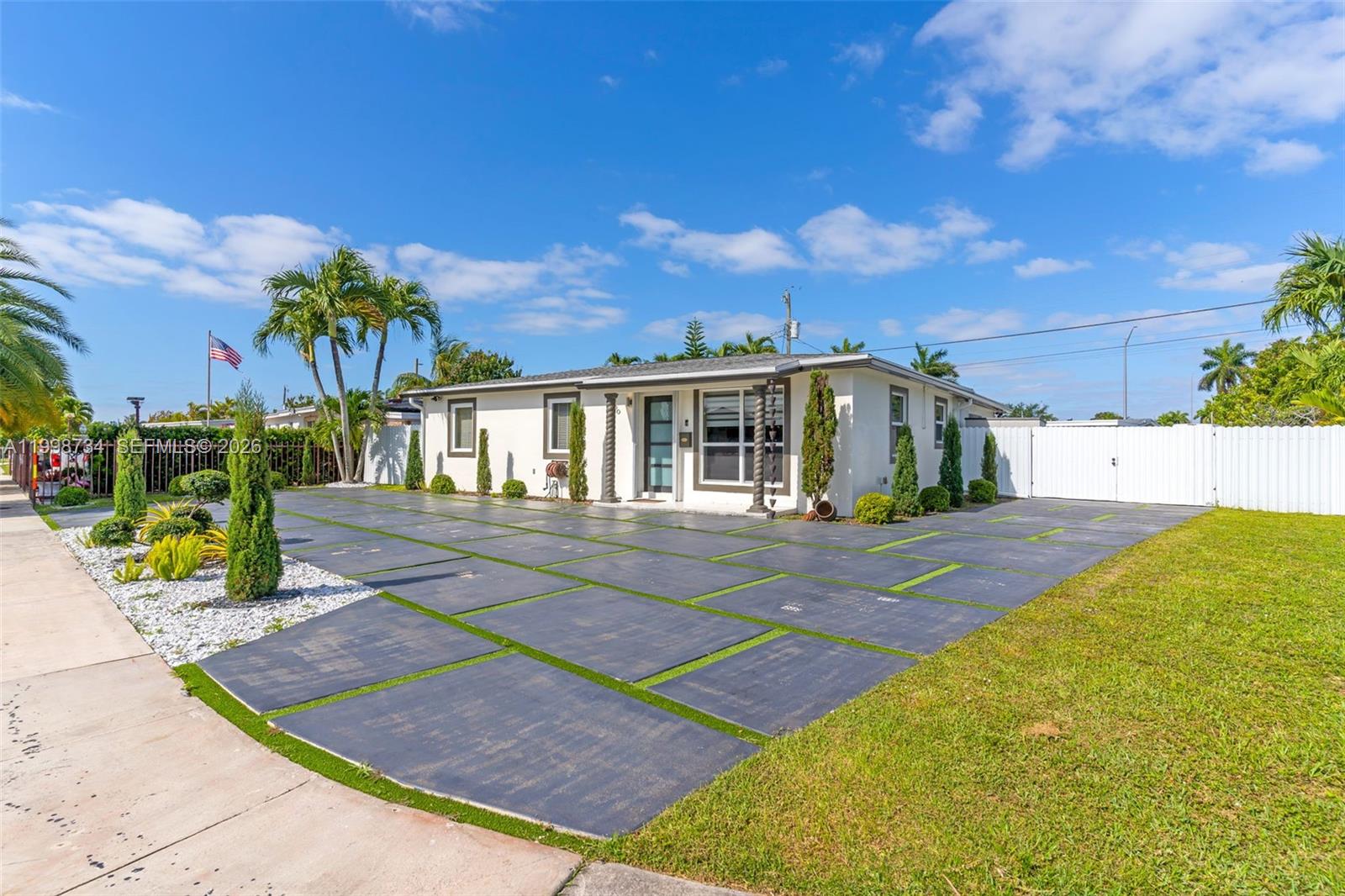 5100 SW 116th Ave, Miami FL 33165