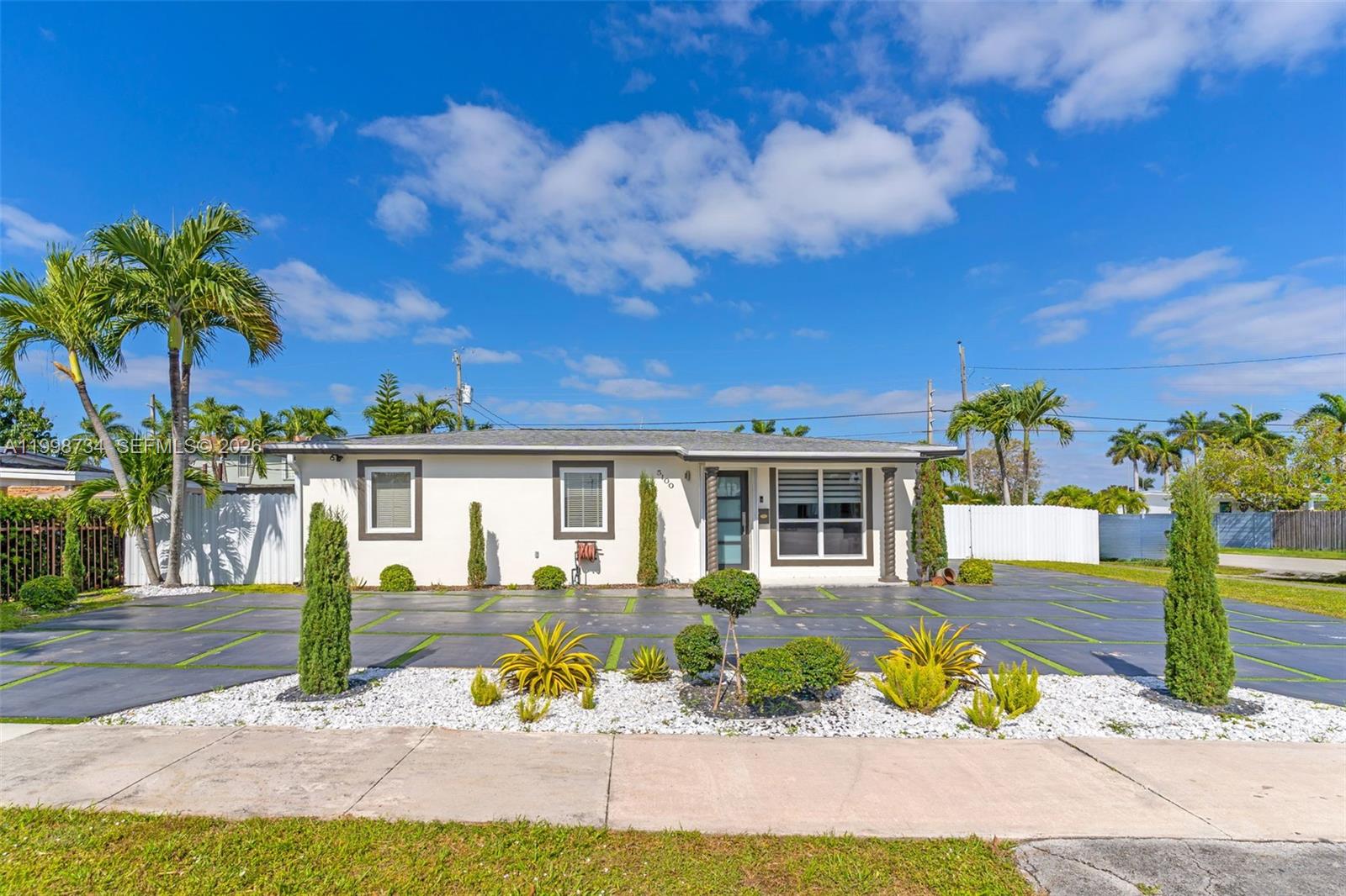 5100 SW 116th Ave, Miami FL 33165