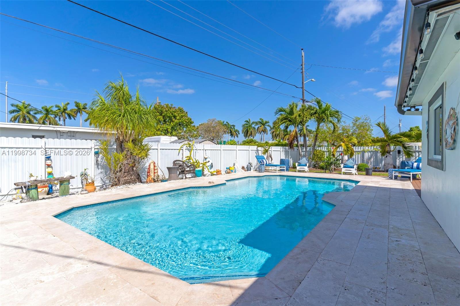 5100 SW 116th Ave, Miami FL 33165