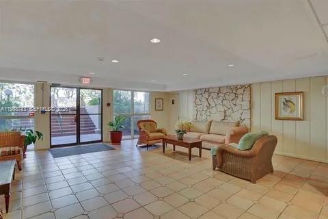 1205 Mariposa Ave #219, Coral Gables FL 33146