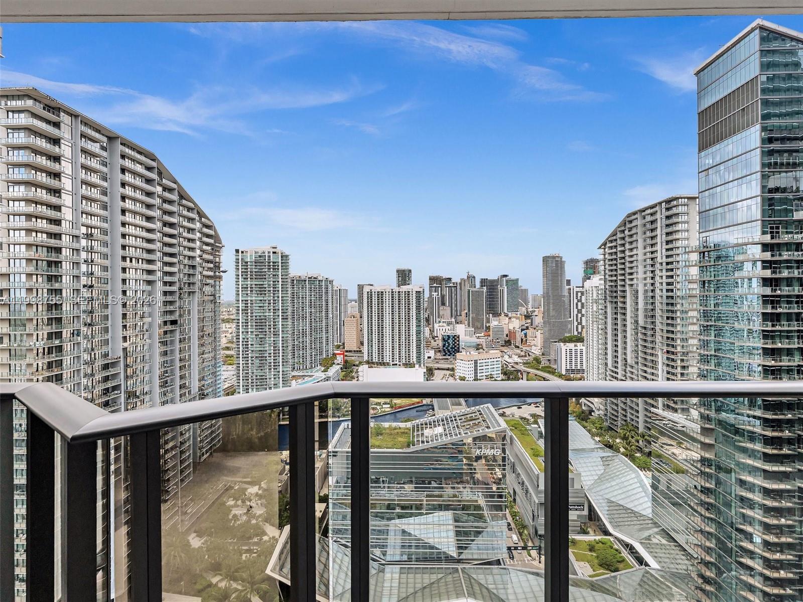 45 SW 9th St #3609, Miami FL 33130