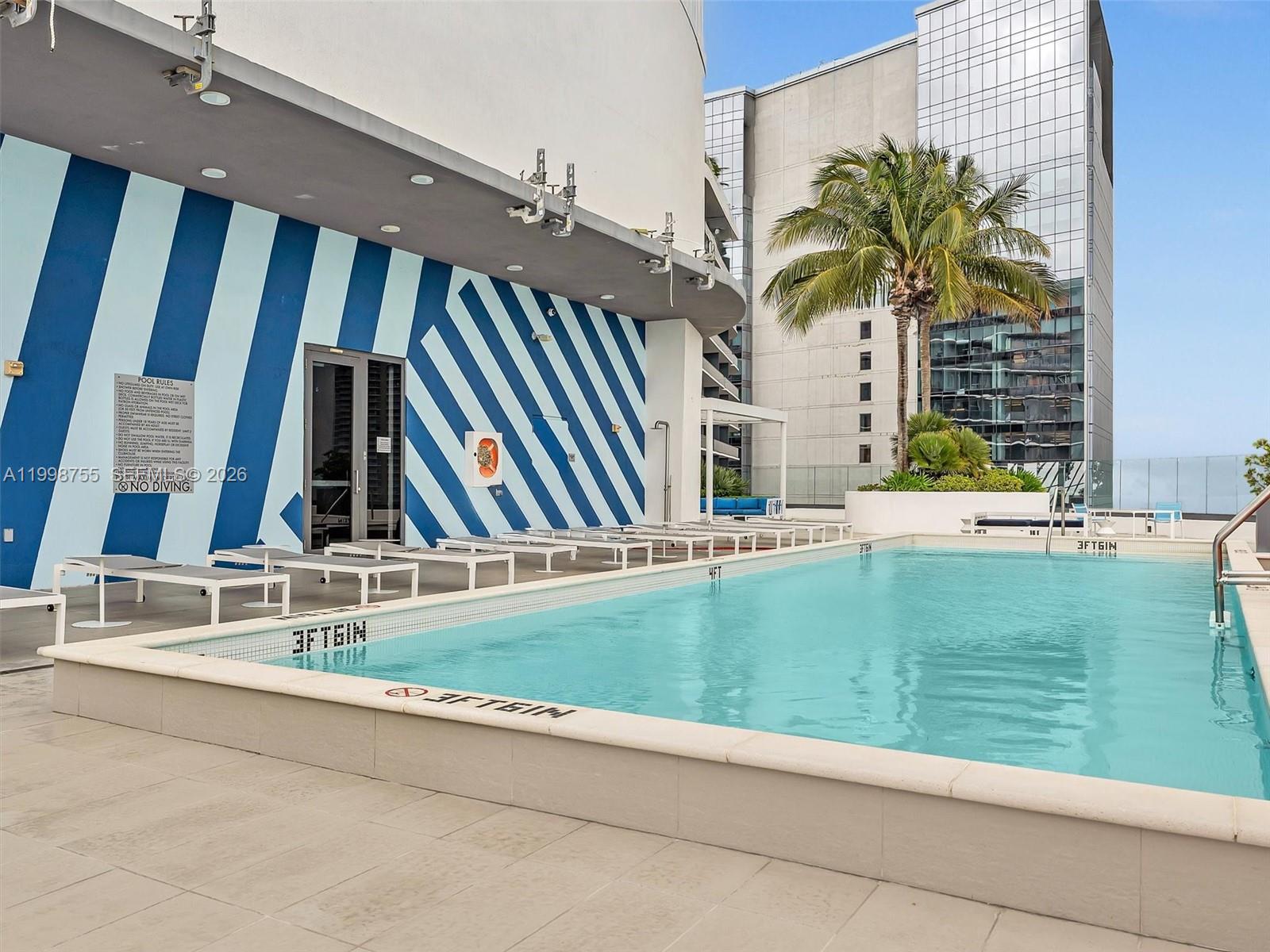 45 SW 9th St #3609, Miami FL 33130