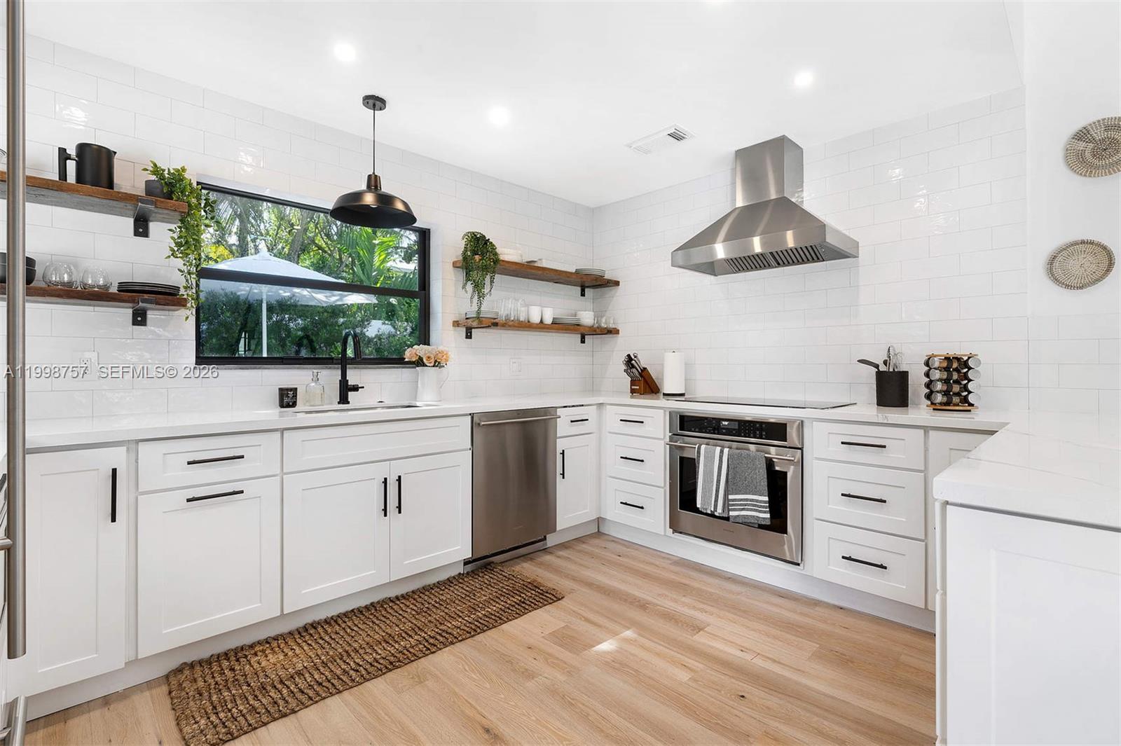 18 Hersey Dr, Ocean Ridge FL 33435