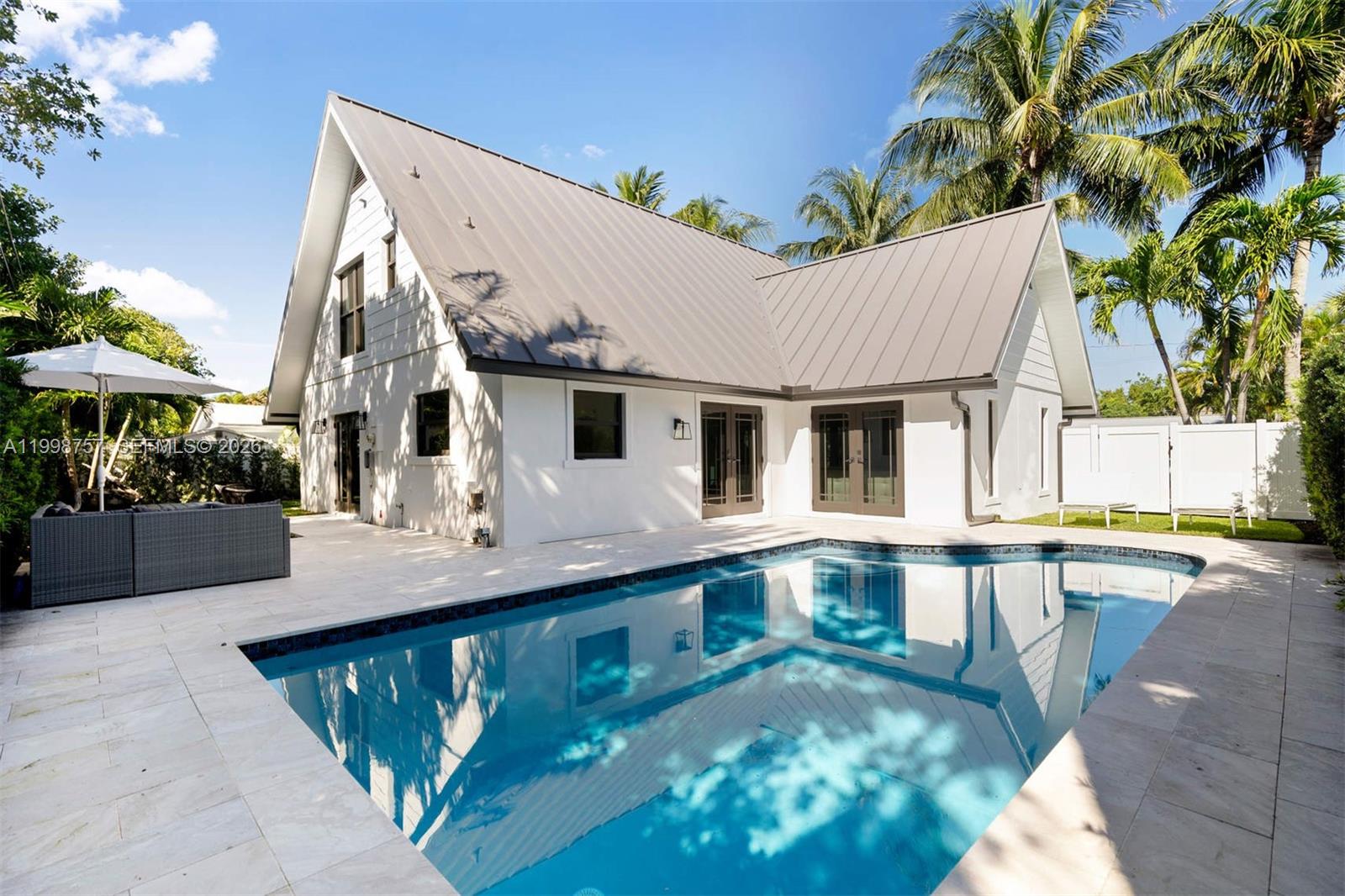 18 Hersey Dr, Ocean Ridge FL 33435