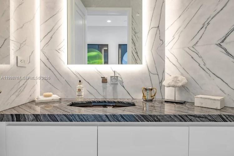 17901 Collins Ave #2604, Sunny Isles Beach FL 33160