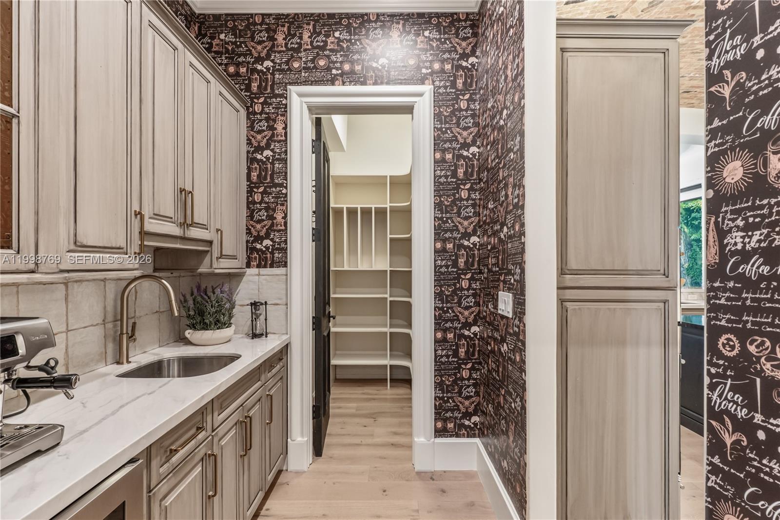 6350 SW 107th St, Pinecrest FL 33156